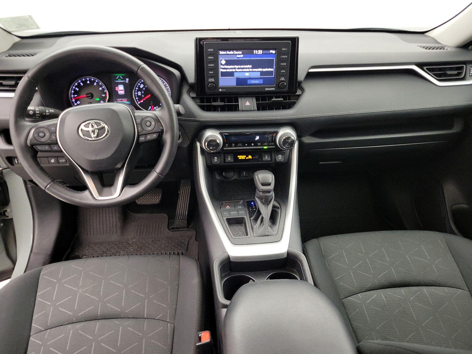 Thumbnail: 2021 Toyota RAV4 - 9