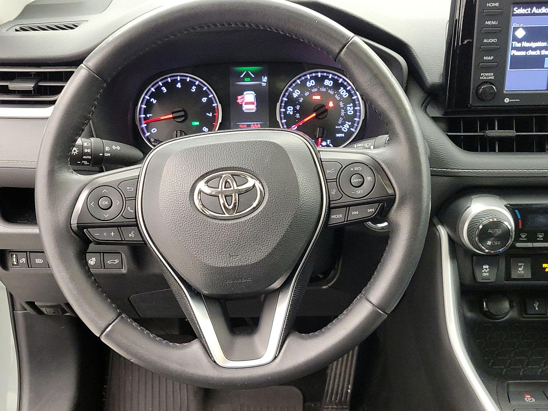 Thumbnail: 2021 Toyota RAV4 - 10