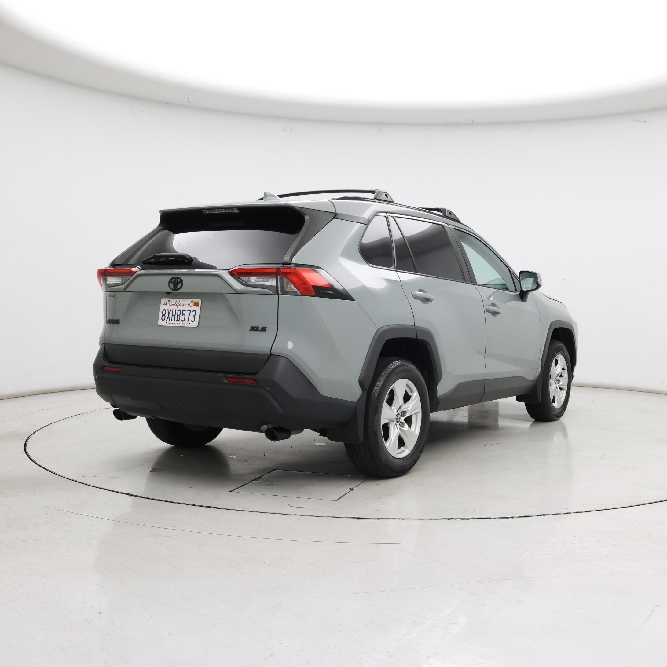 Thumbnail: 2021 Toyota RAV4 - 8