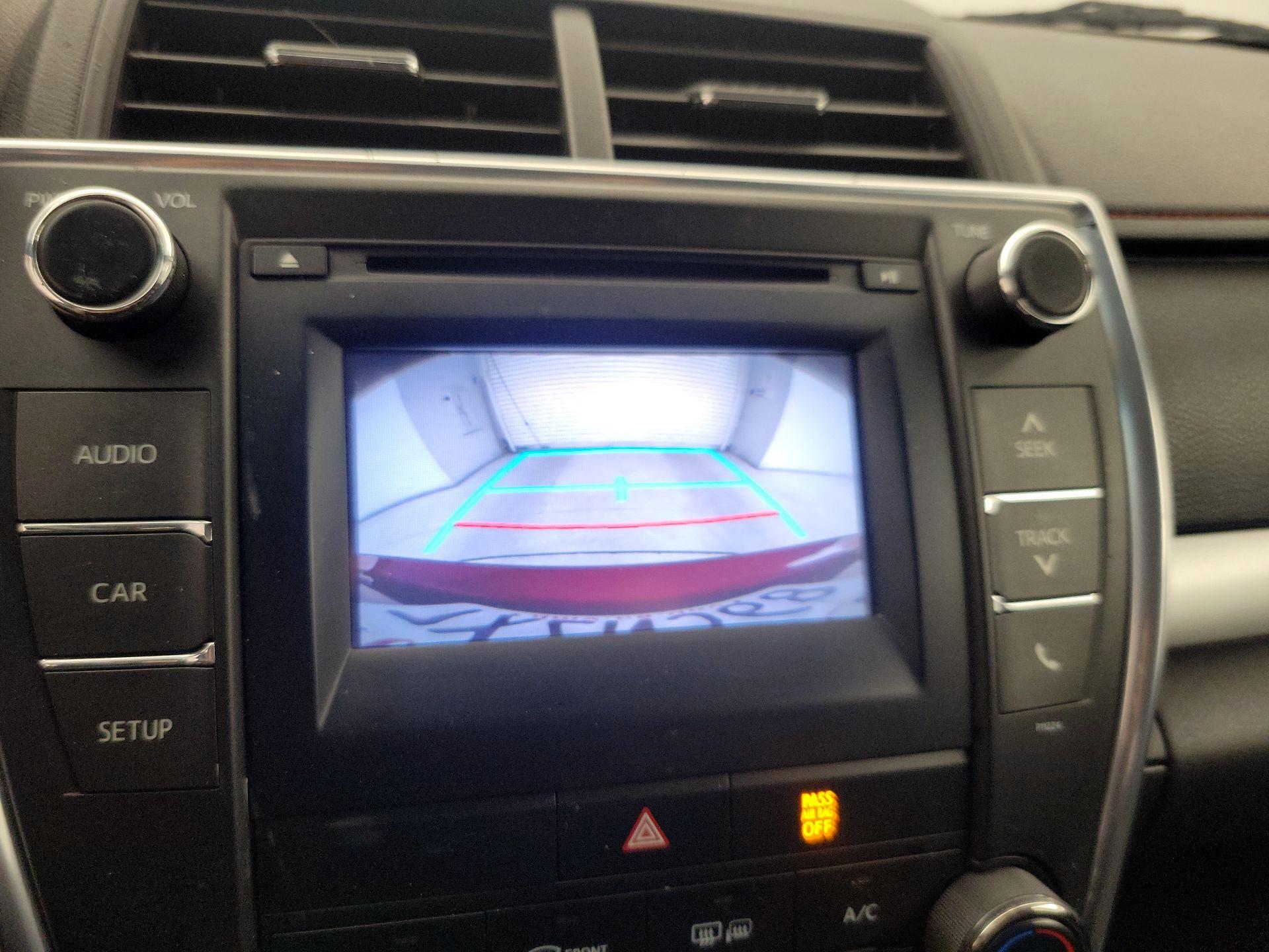 Thumbnail: 2016 Toyota Camry - 14