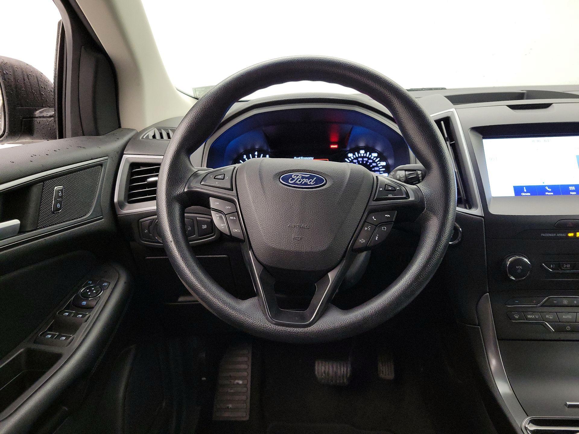Thumbnail: 2020 Ford Edge - 10