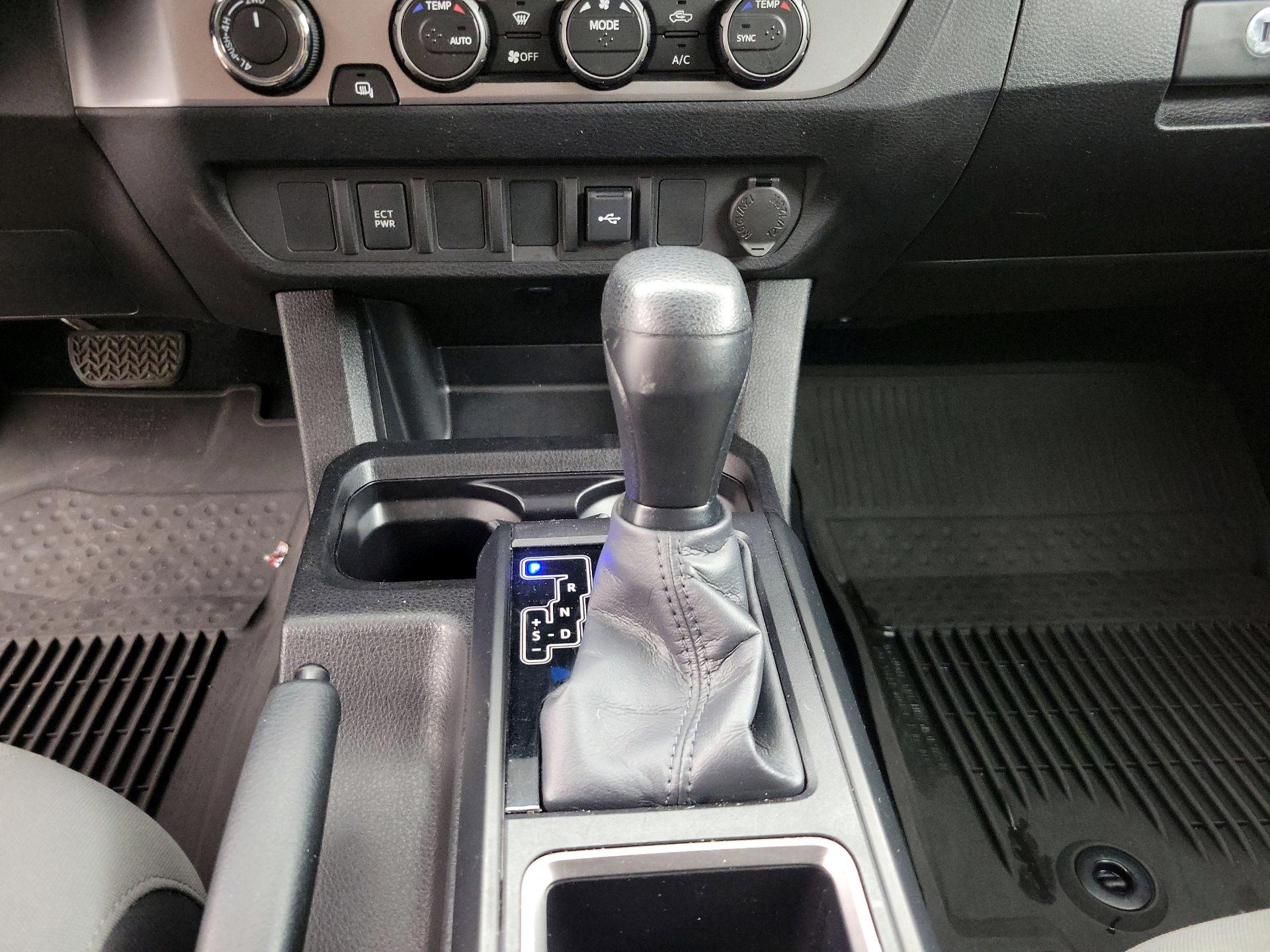 Thumbnail: 2023 Toyota Tacoma - 17