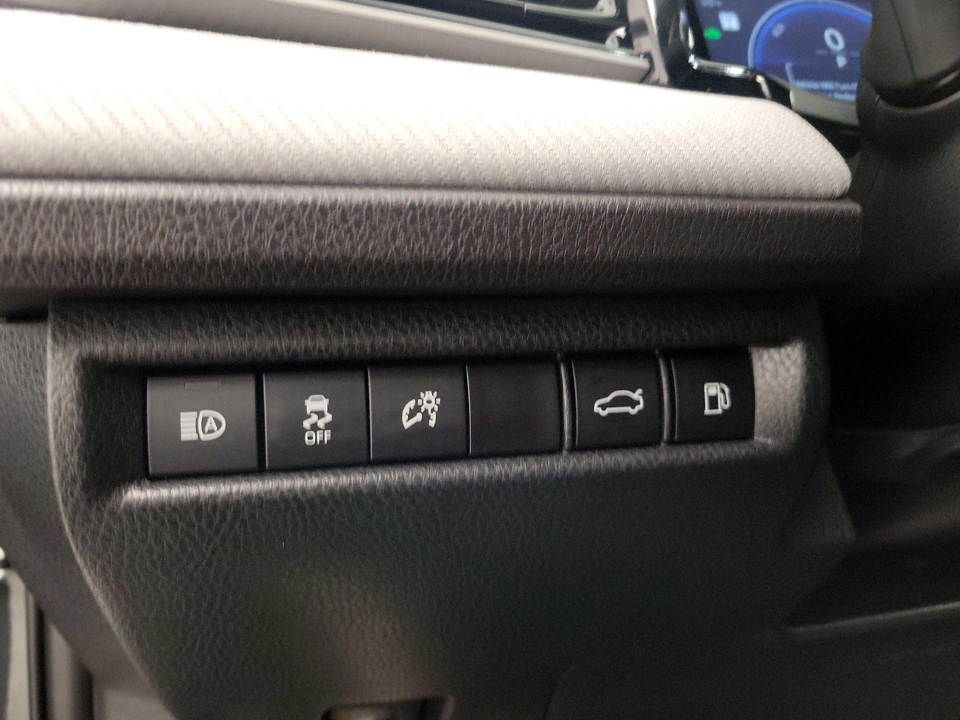 Thumbnail: 2025 Toyota Camry - 13