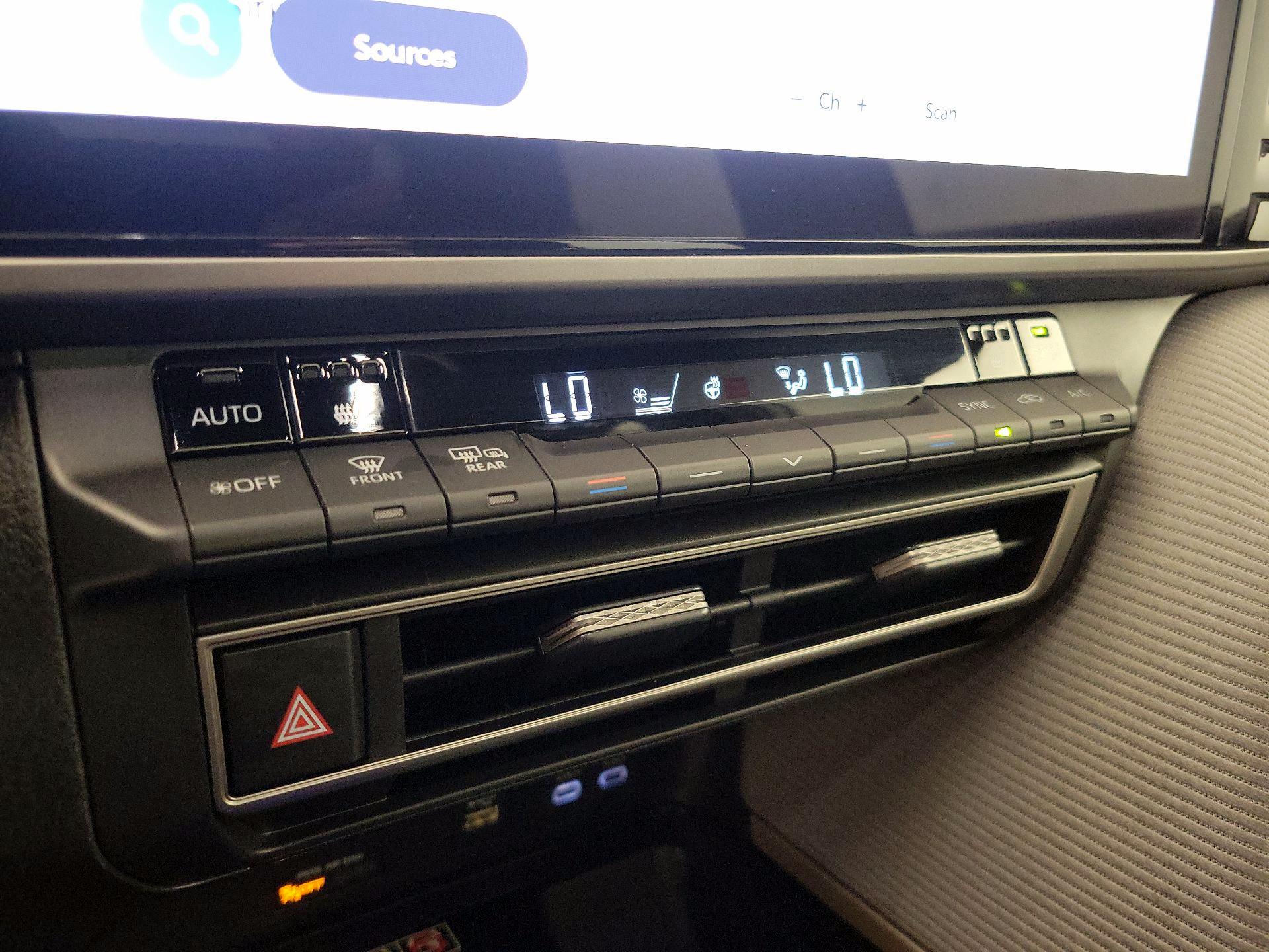 Thumbnail: 2025 Toyota Camry - 16