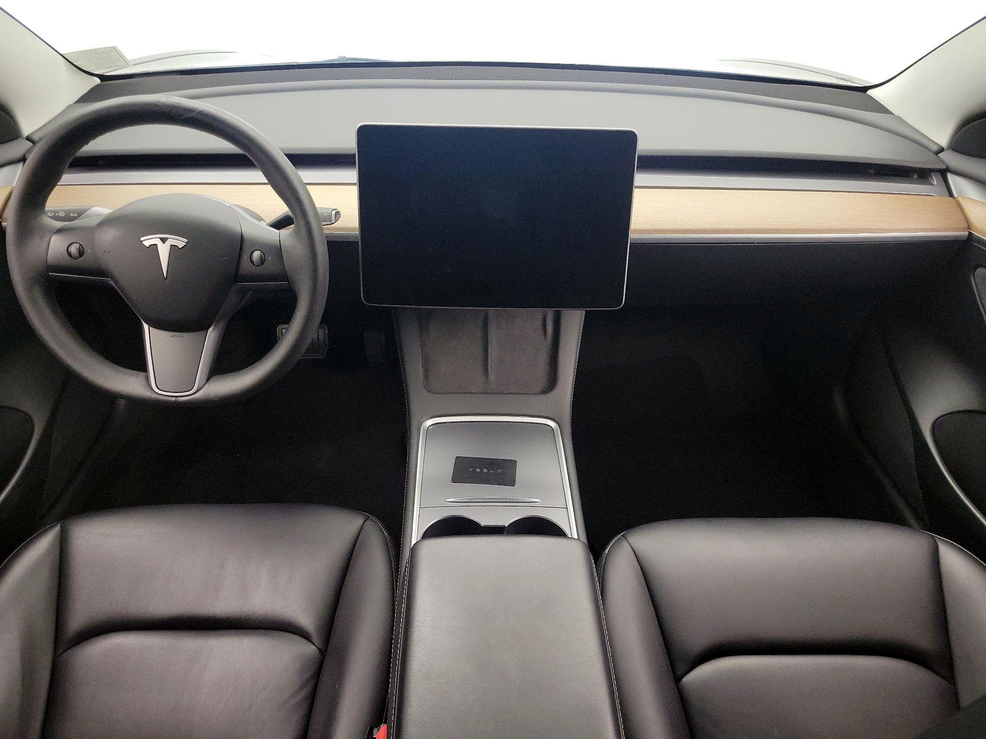 Thumbnail: 2023 Tesla Model 3 - 9