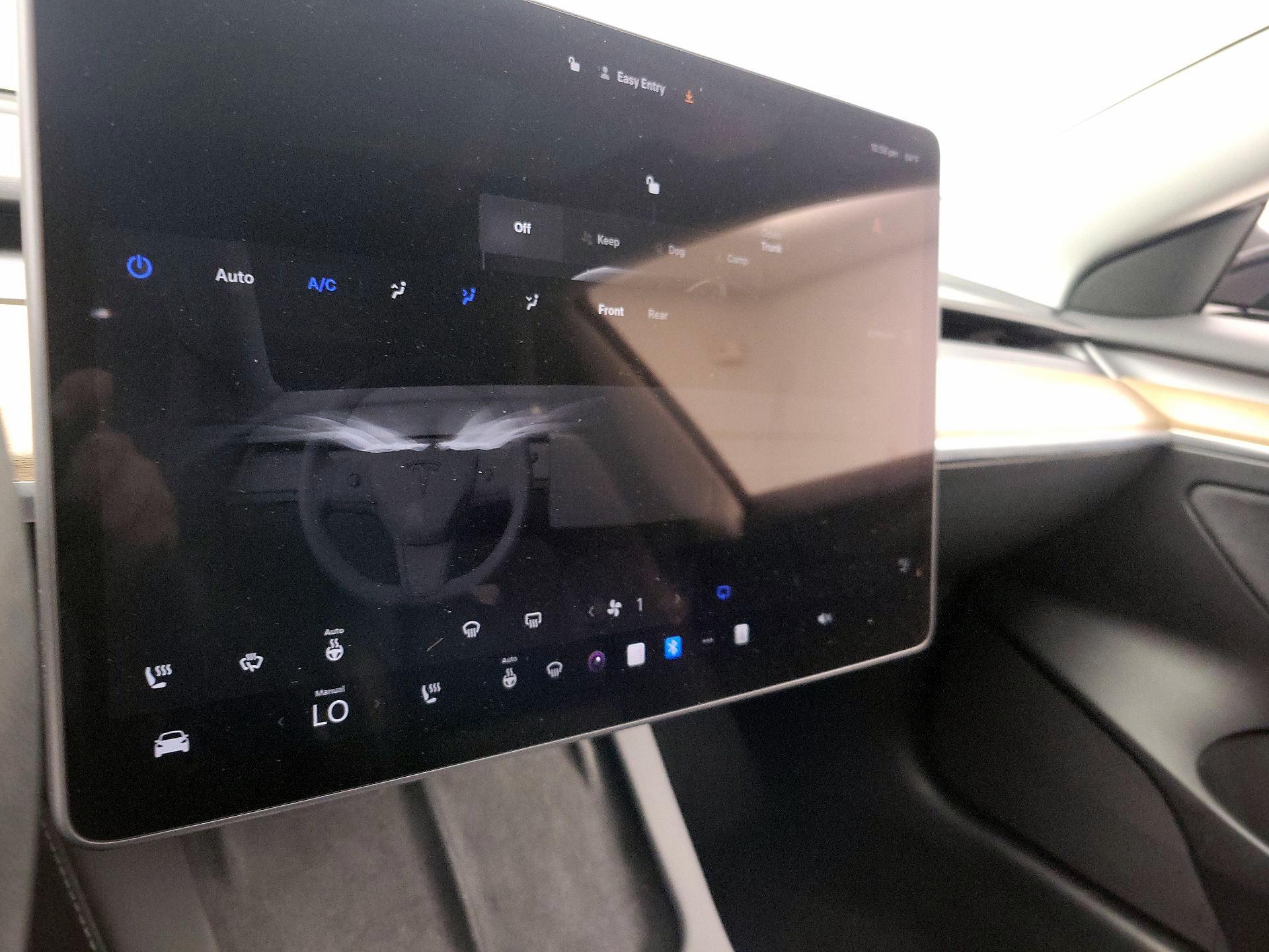 Thumbnail: 2023 Tesla Model 3 - 15