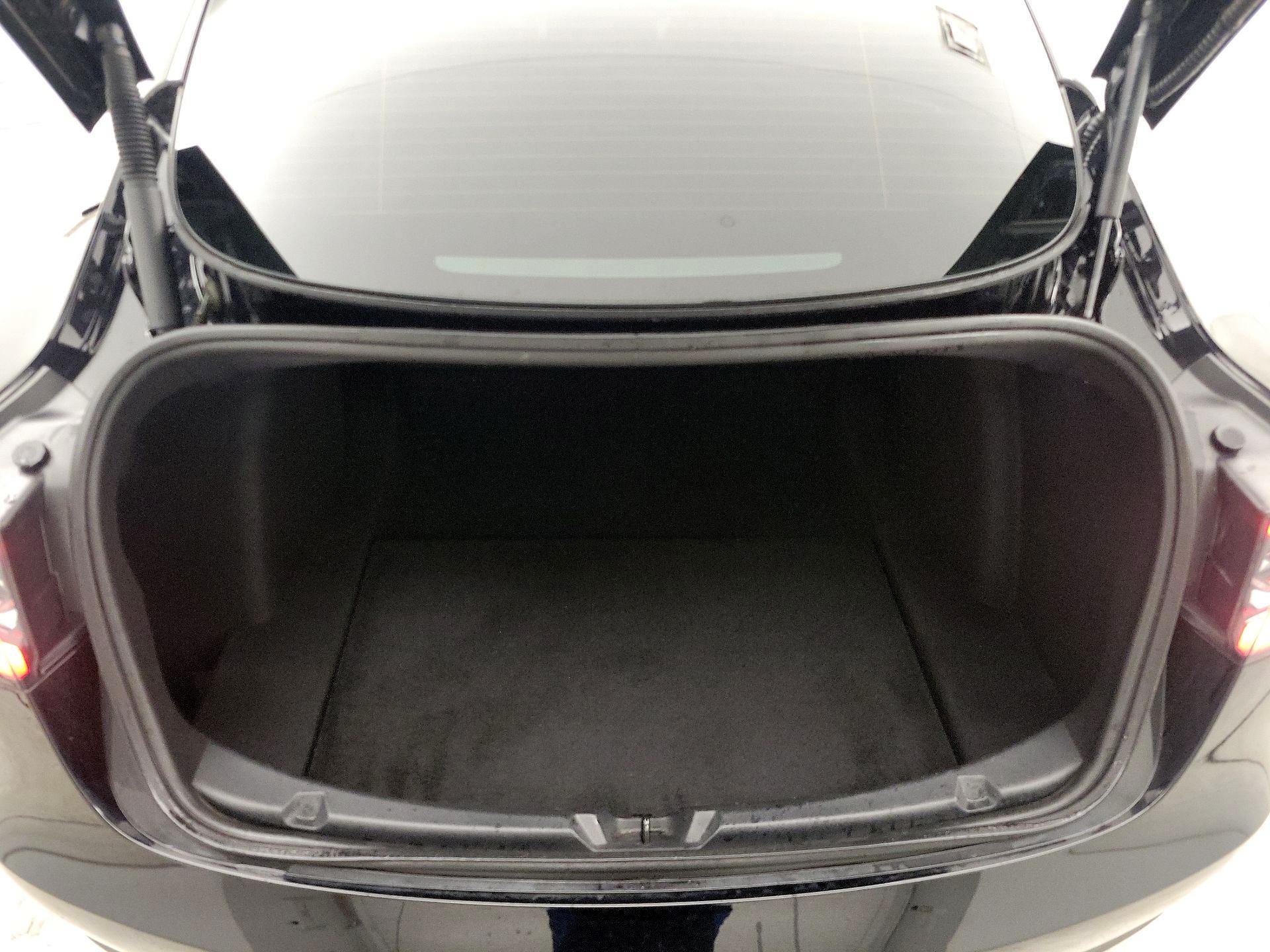 Thumbnail: 2023 Tesla Model 3 - 18