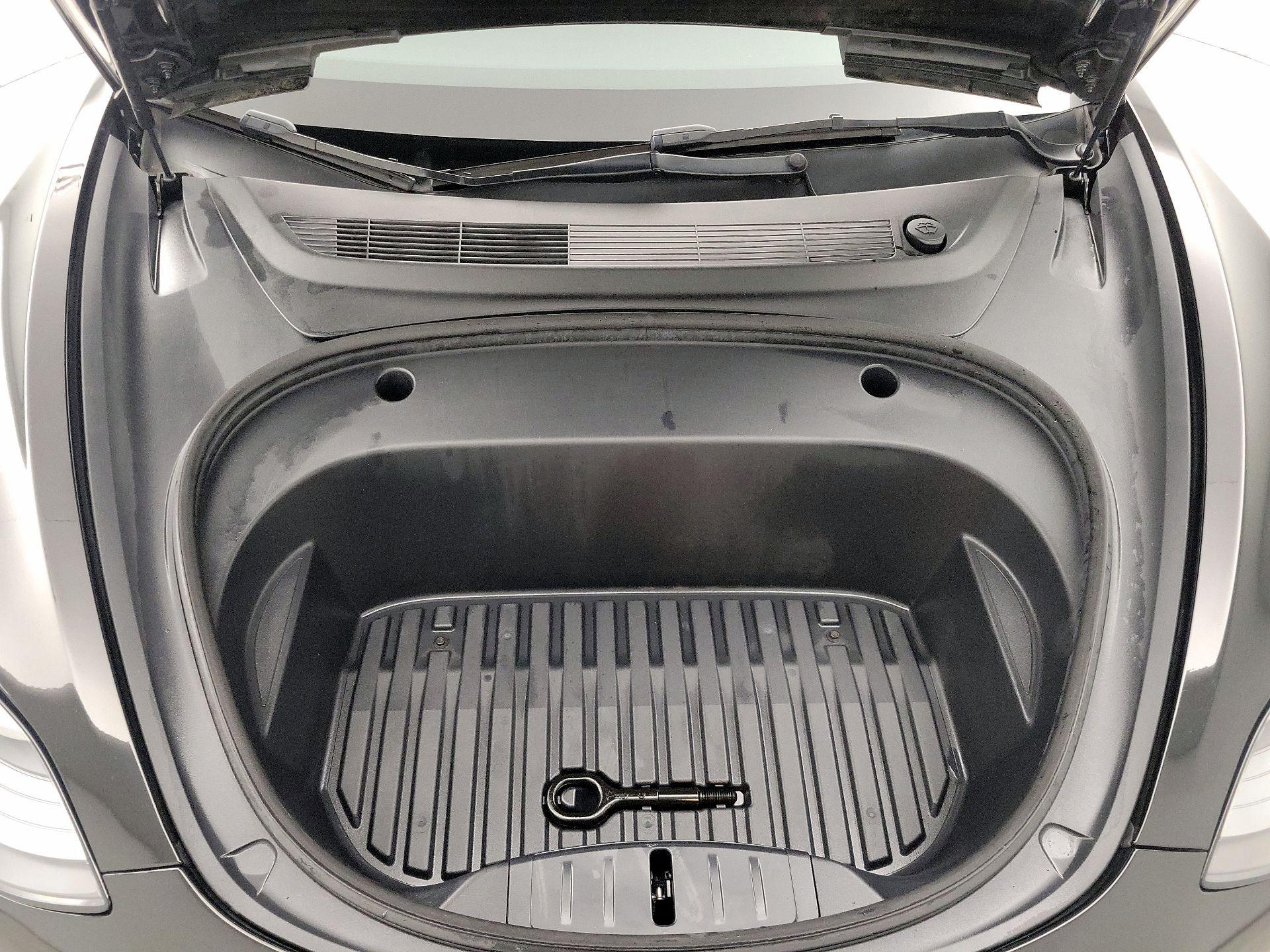 Thumbnail: 2023 Tesla Model 3 - 19