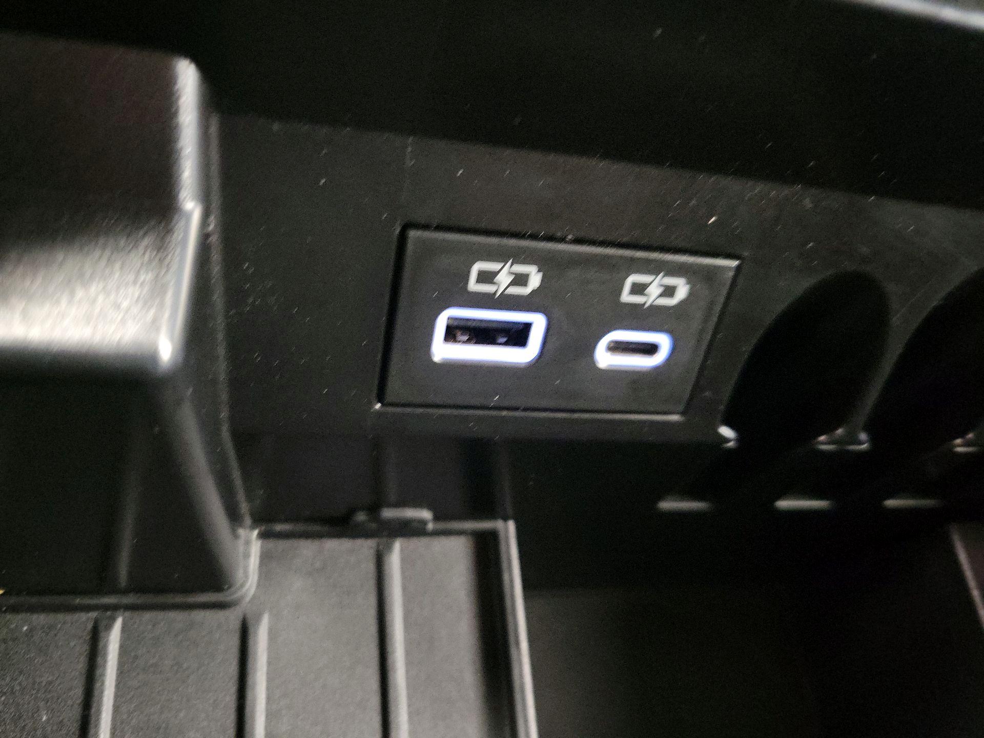 Thumbnail: 2026 Toyota Tundra - 18