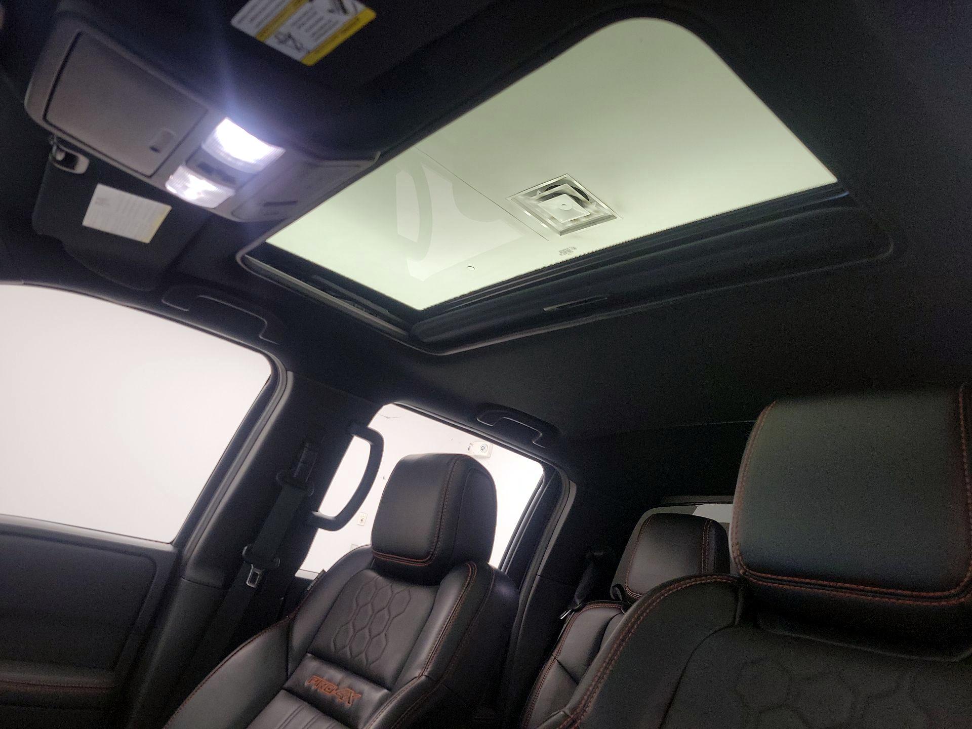 Thumbnail: 2023 Nissan Frontier - 20