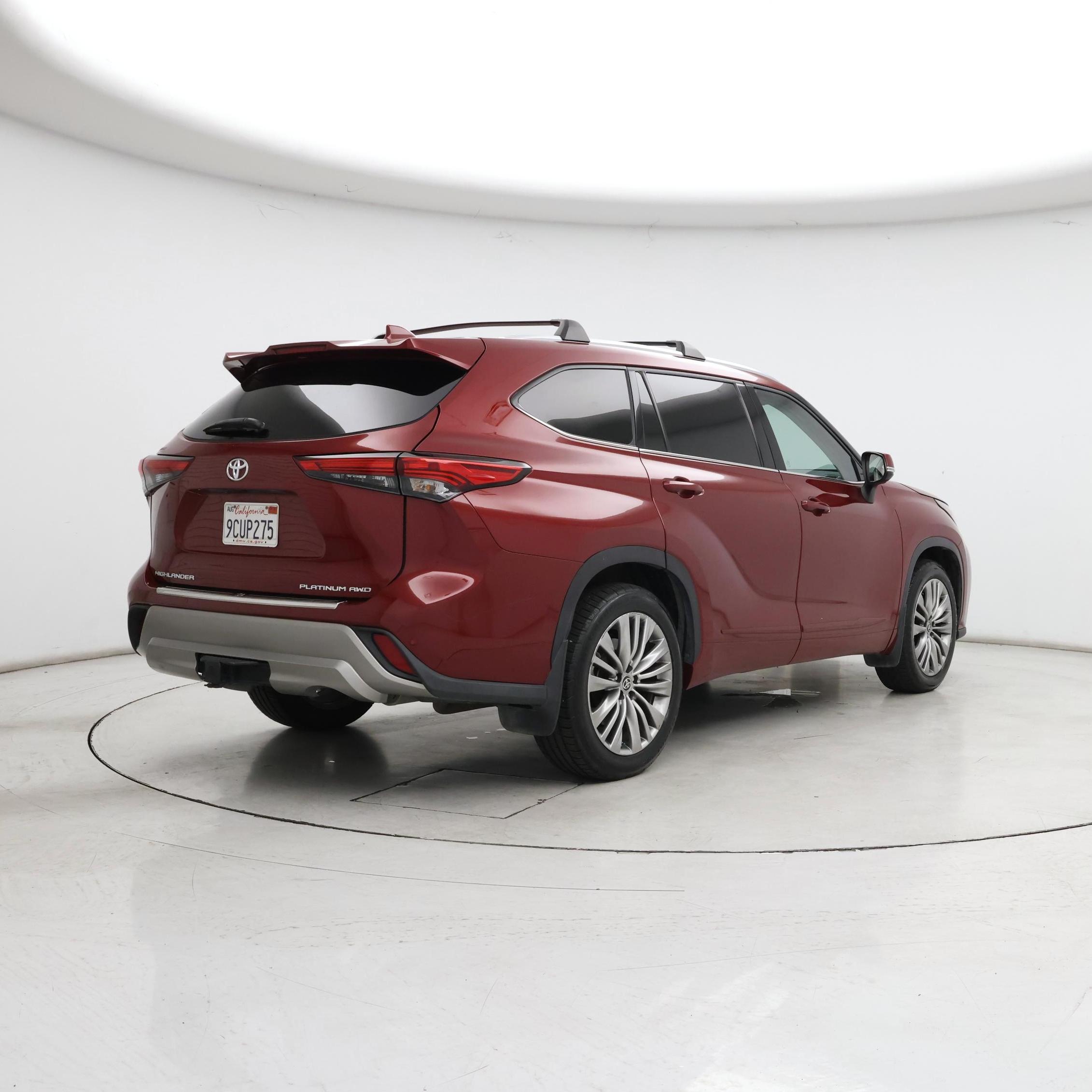 Thumbnail: 2022 Toyota Highlander - 8