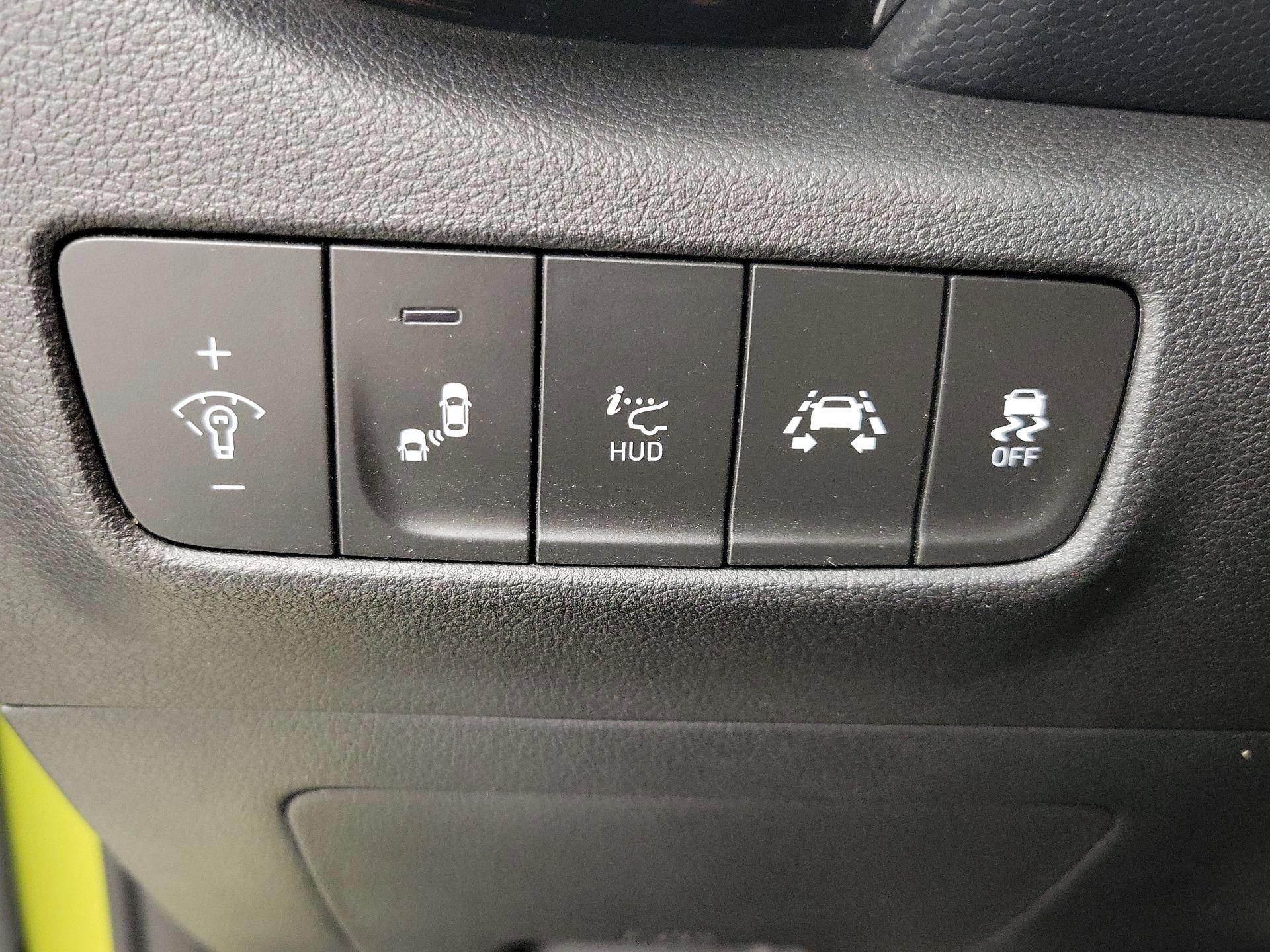 Thumbnail: 2020 Hyundai Kona - 13