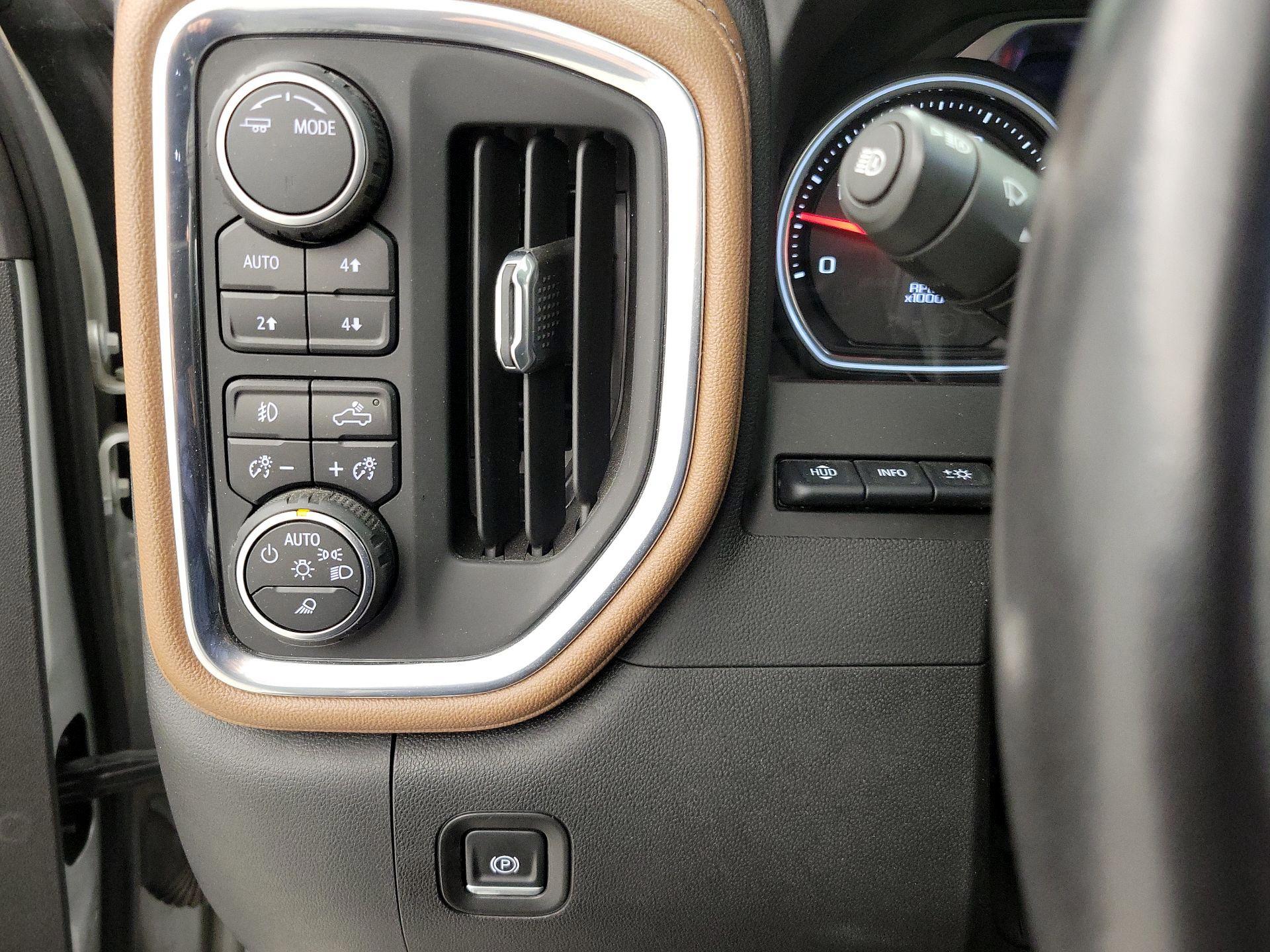 Thumbnail: 2023 Chevrolet Silverado 2500 - 13