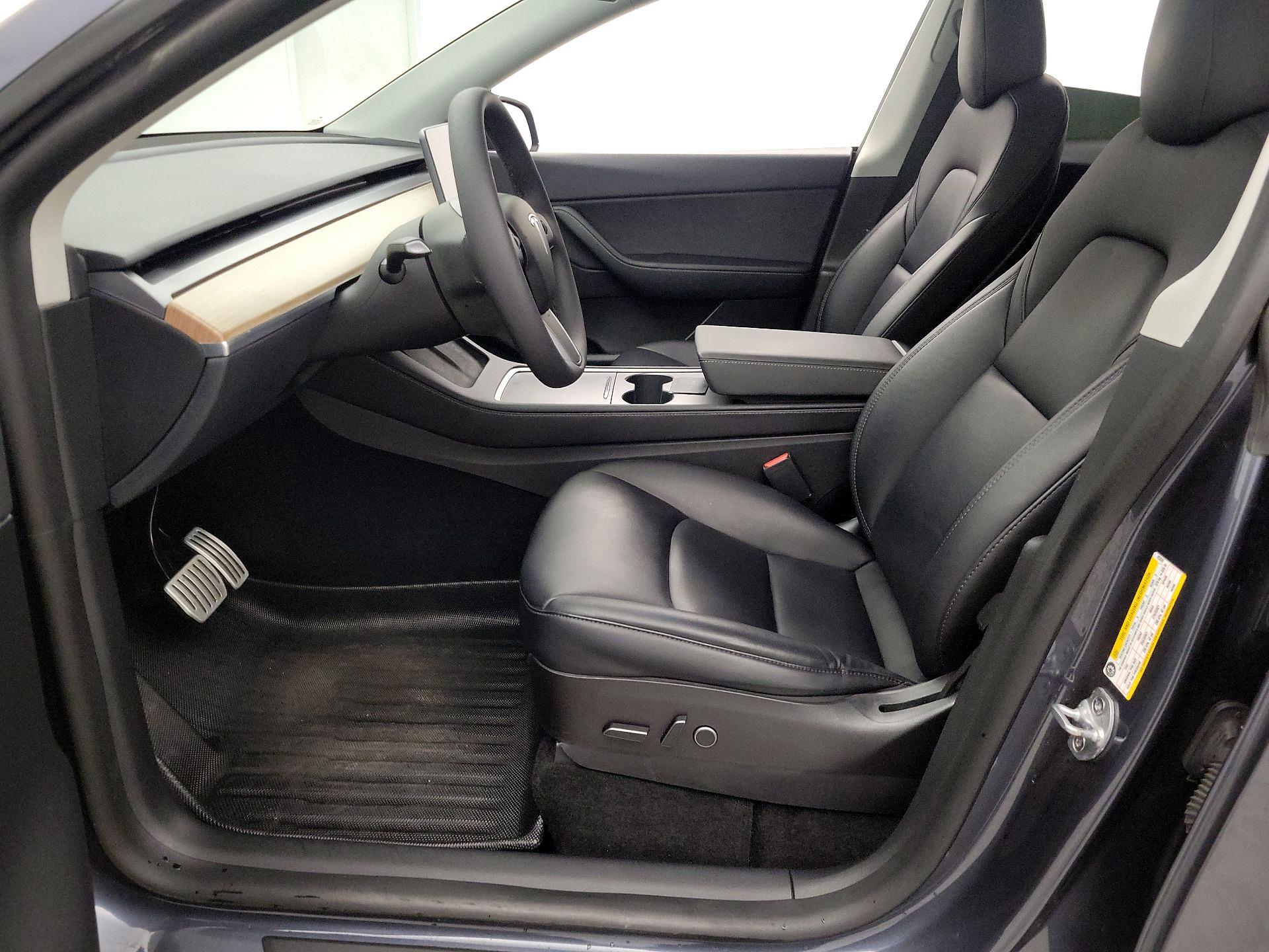 Thumbnail: 2022 Tesla Model Y - 11