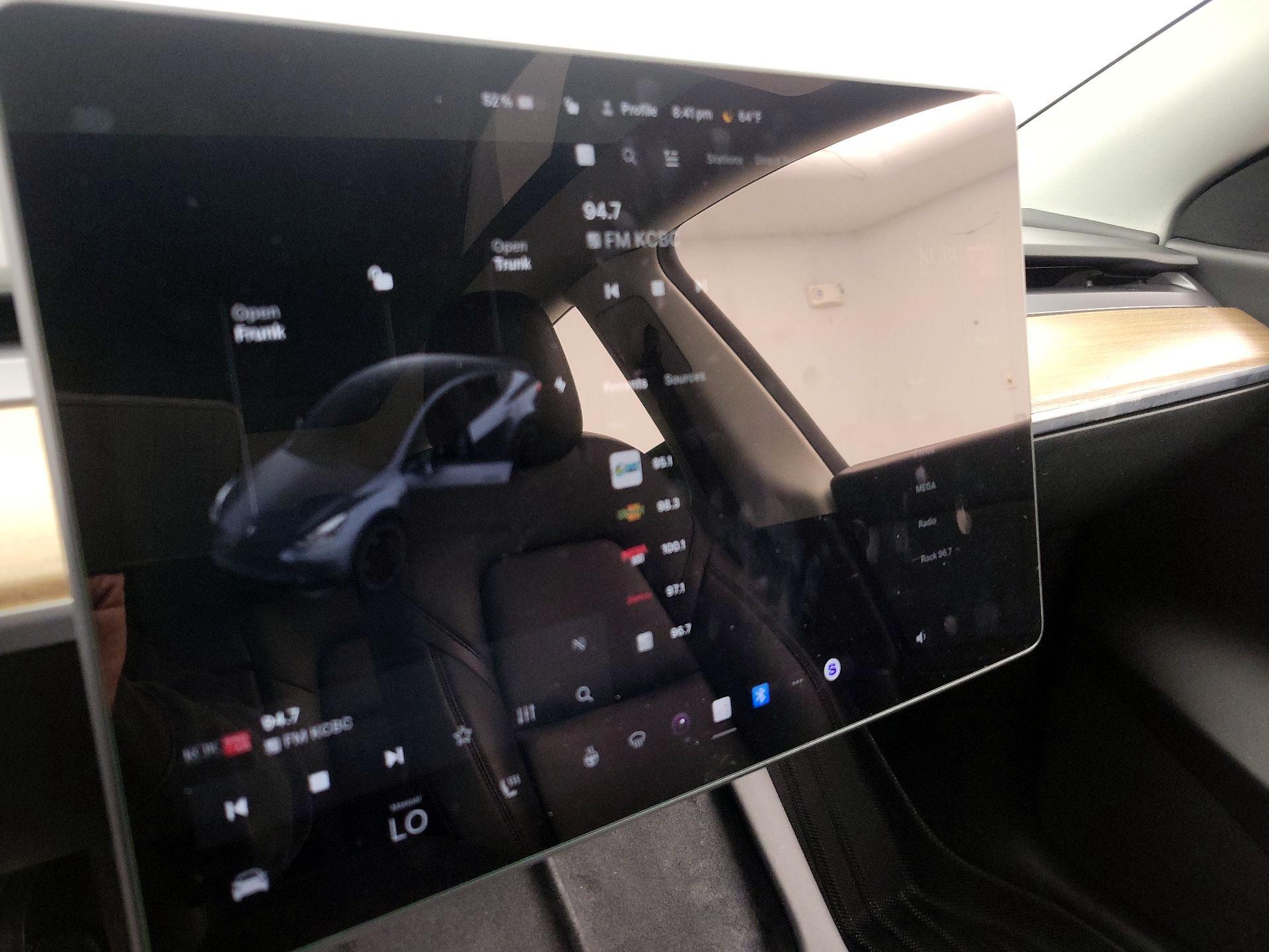 Thumbnail: 2022 Tesla Model Y - 15