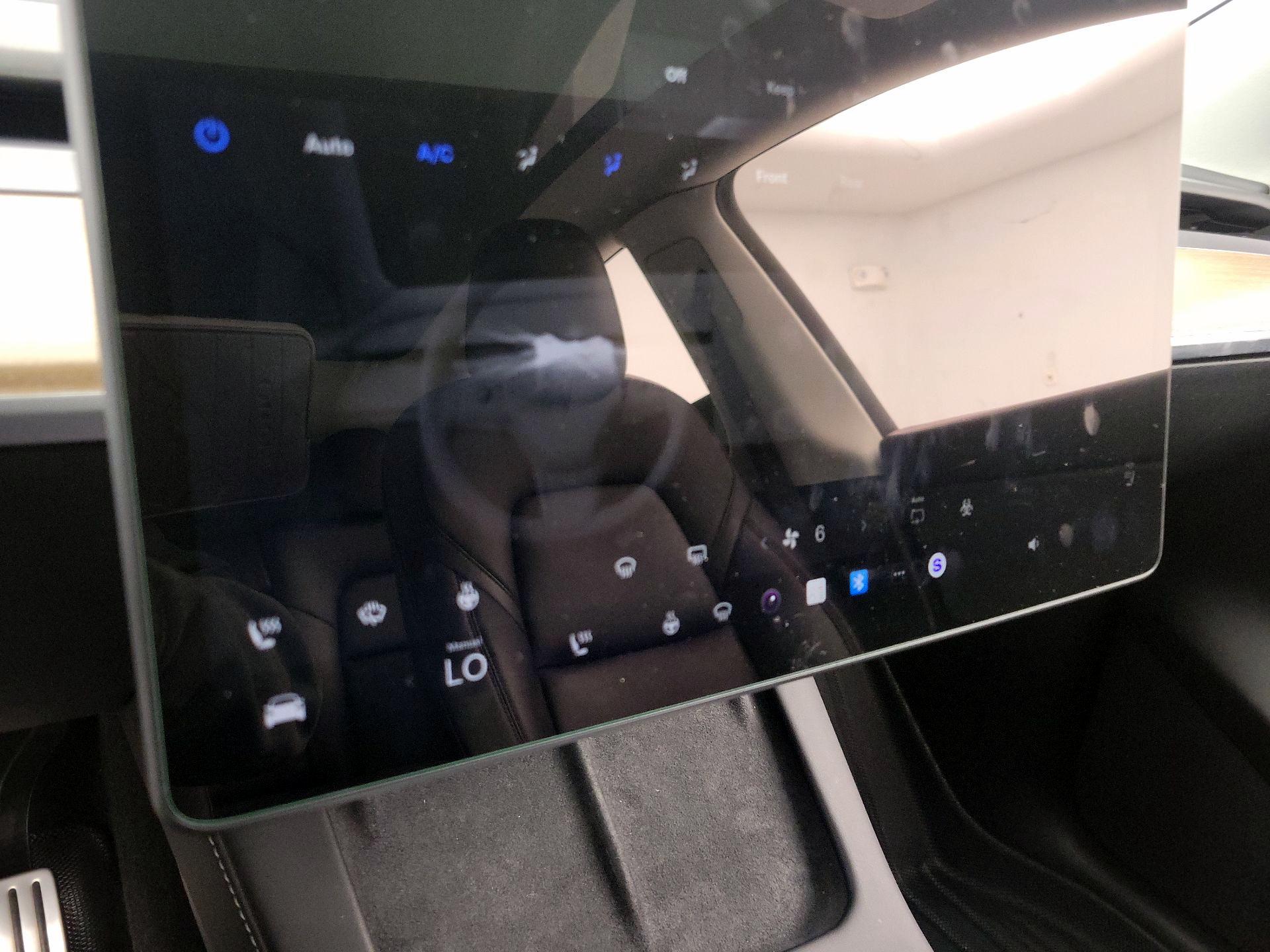 Thumbnail: 2022 Tesla Model Y - 16