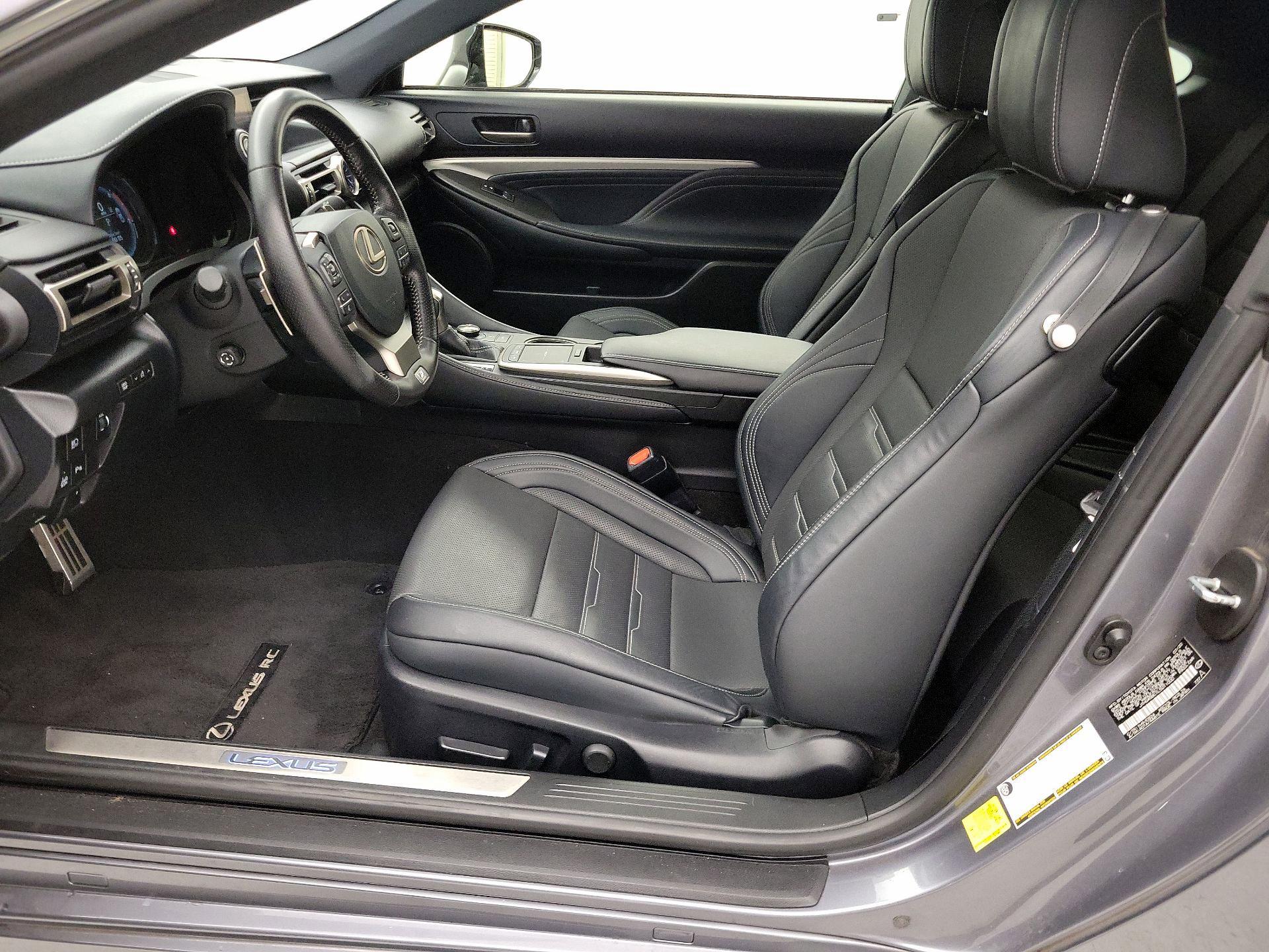 Thumbnail: 2020 Lexus RC - 11