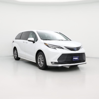 2022 Toyota Sienna Hybrid XLE