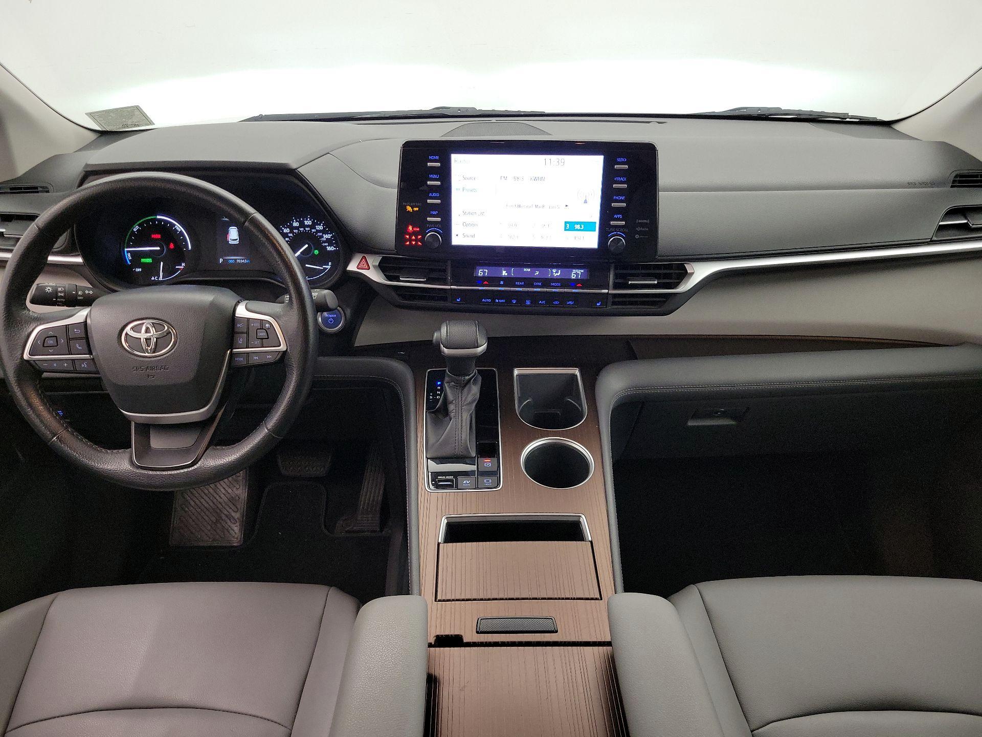 Thumbnail: 2022 Toyota Sienna - 9