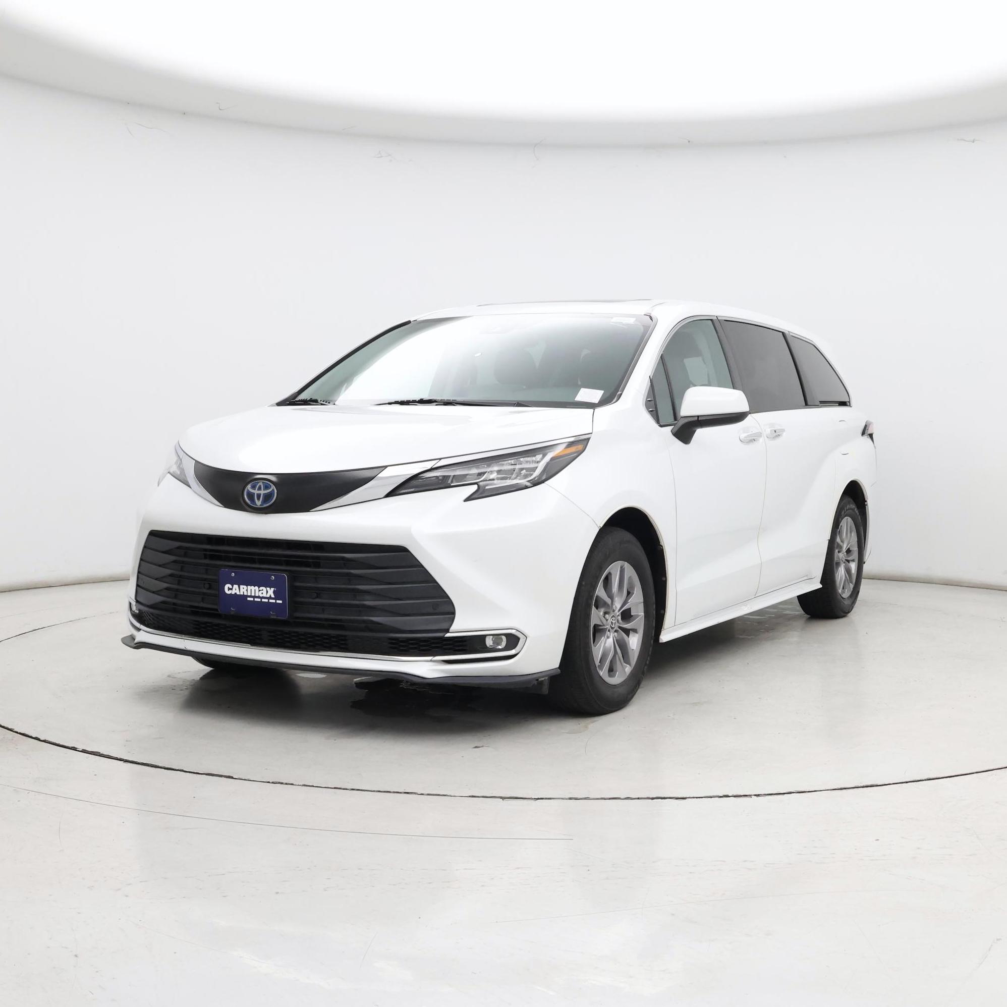 Thumbnail: 2022 Toyota Sienna - 4