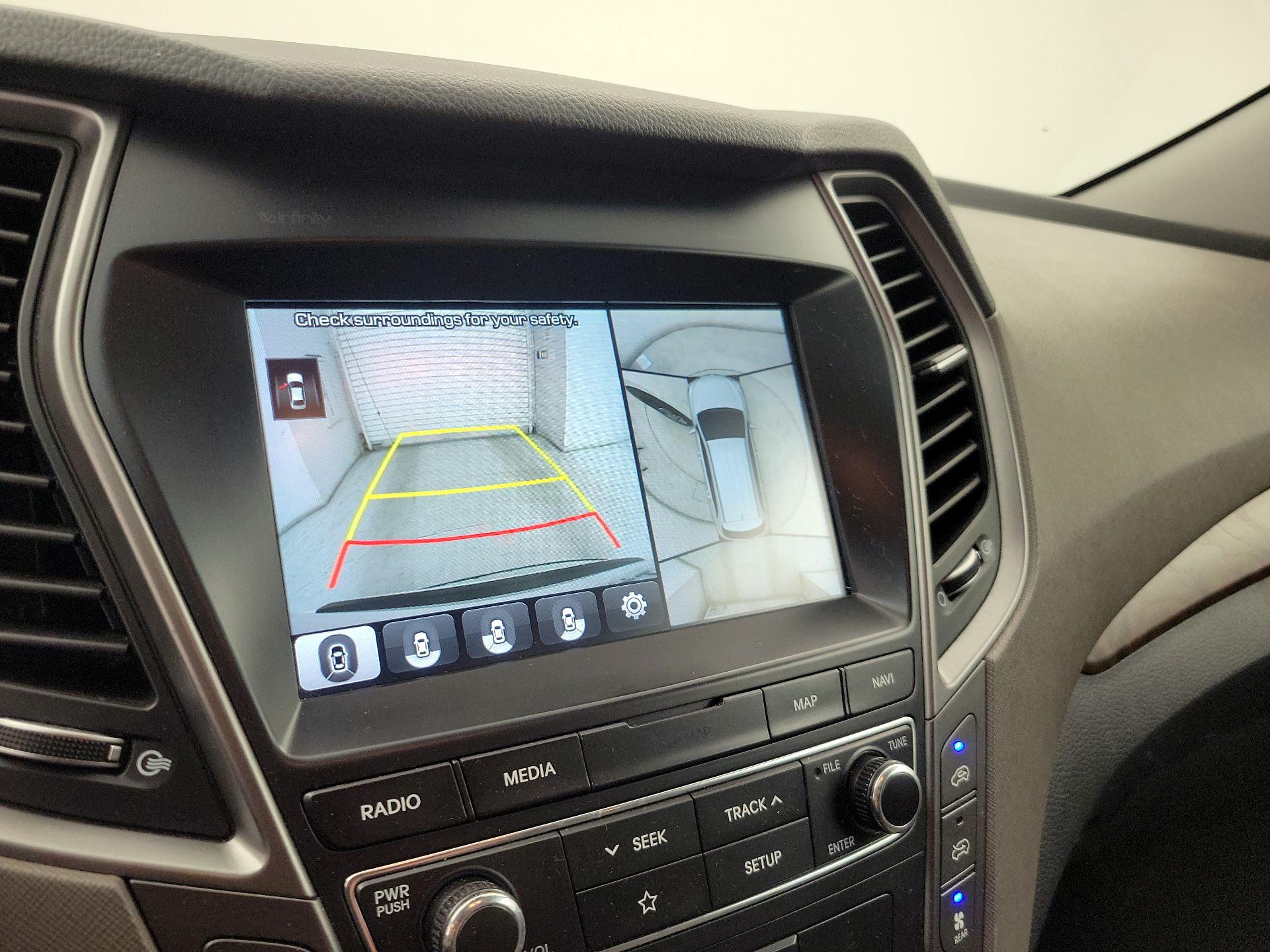 Thumbnail: 2019 Hyundai Santa Fe - 15