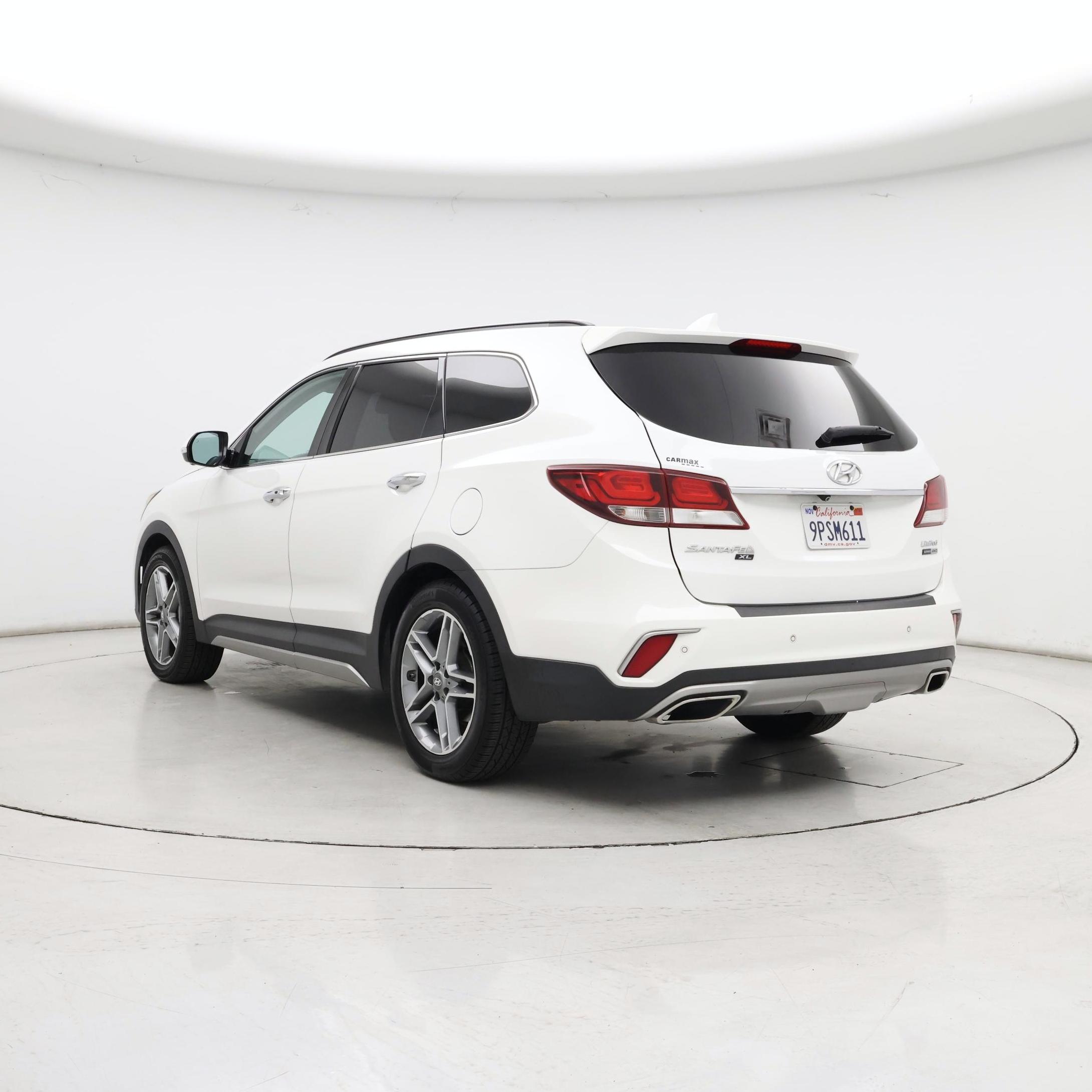 Thumbnail: 2019 Hyundai Santa Fe - 2