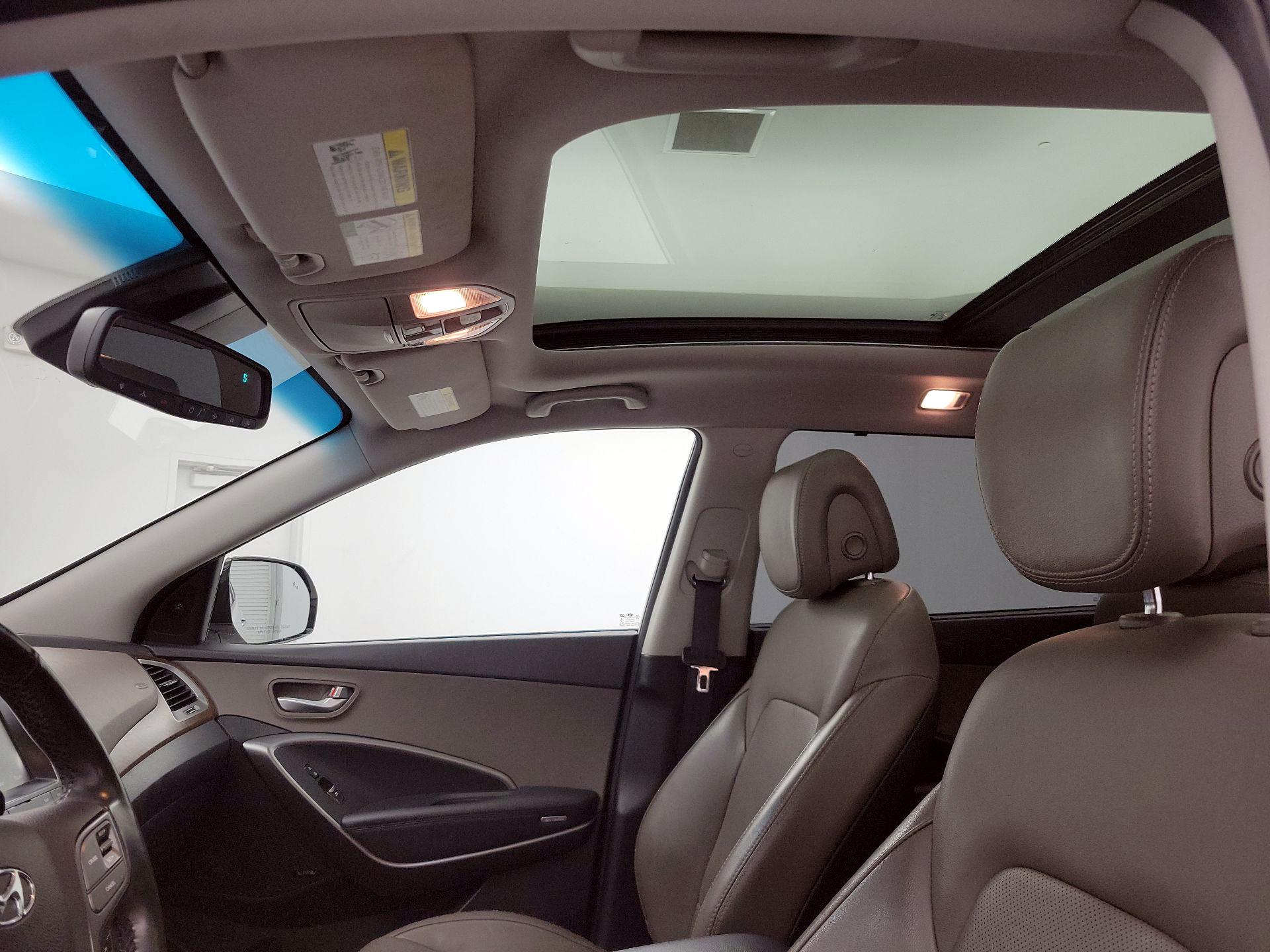 Thumbnail: 2019 Hyundai Santa Fe - 20