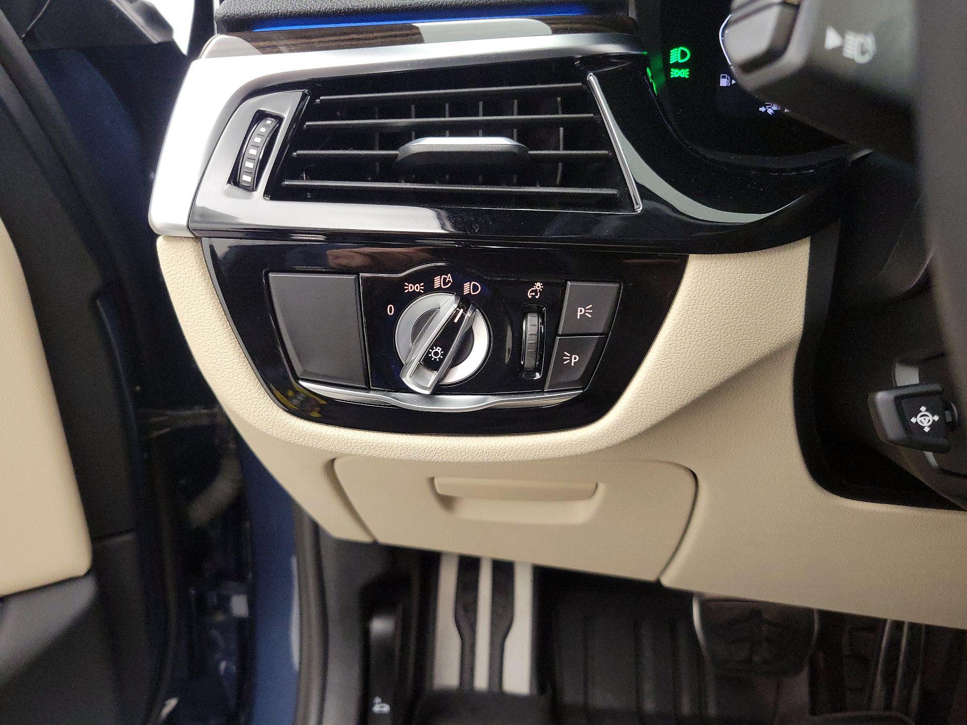 Thumbnail: 2023 BMW 5 Series - 13