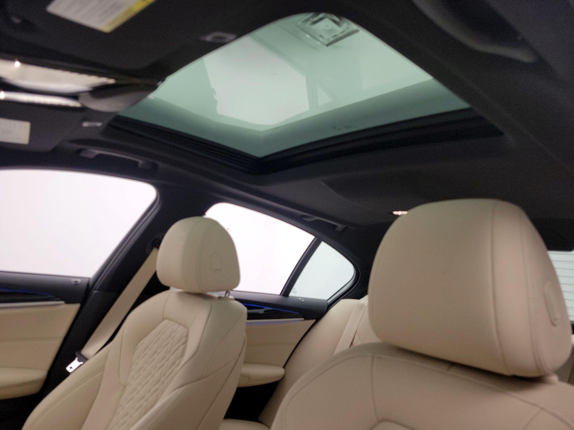 Thumbnail: 2023 BMW 5 Series - 20