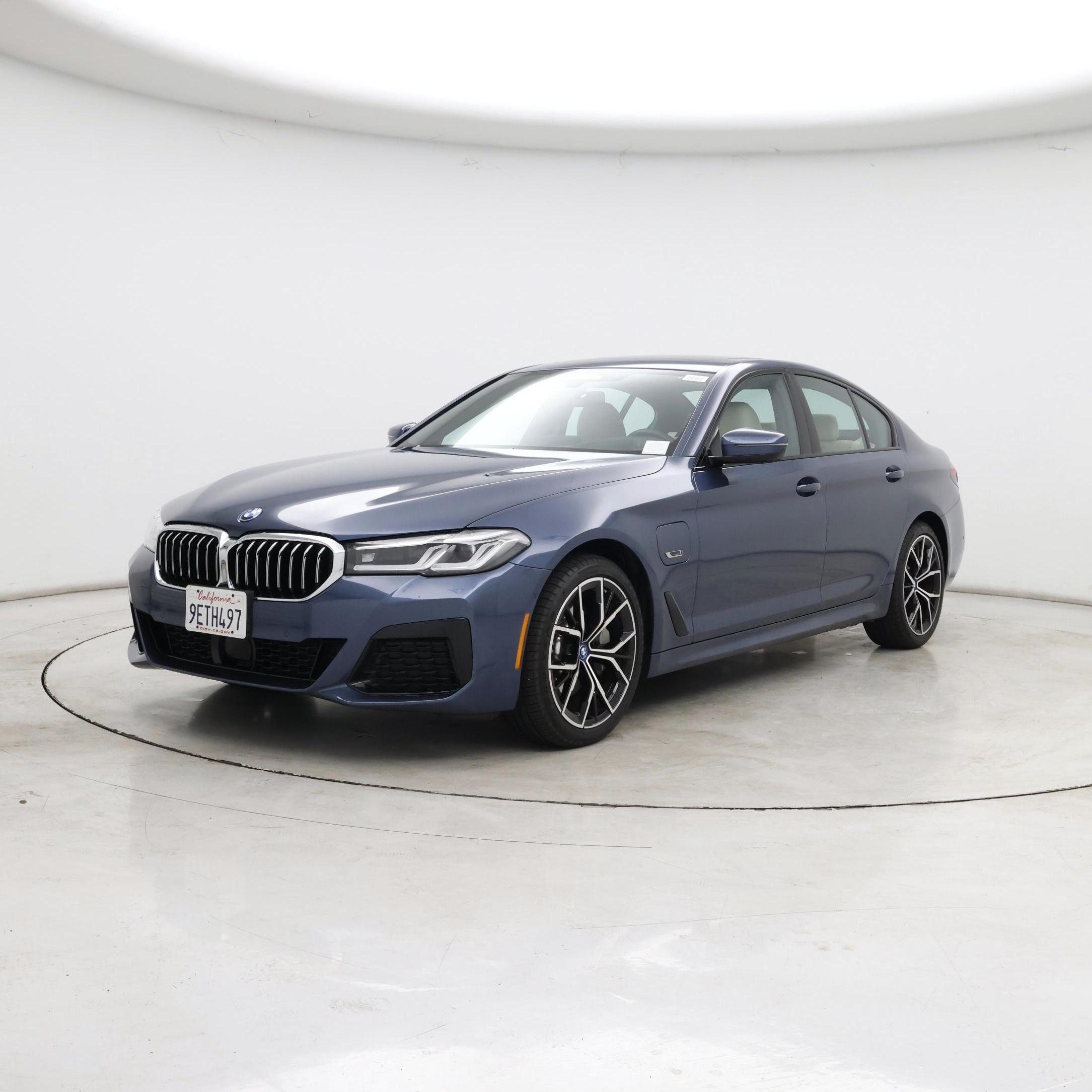 Thumbnail: 2023 BMW 5 Series - 4