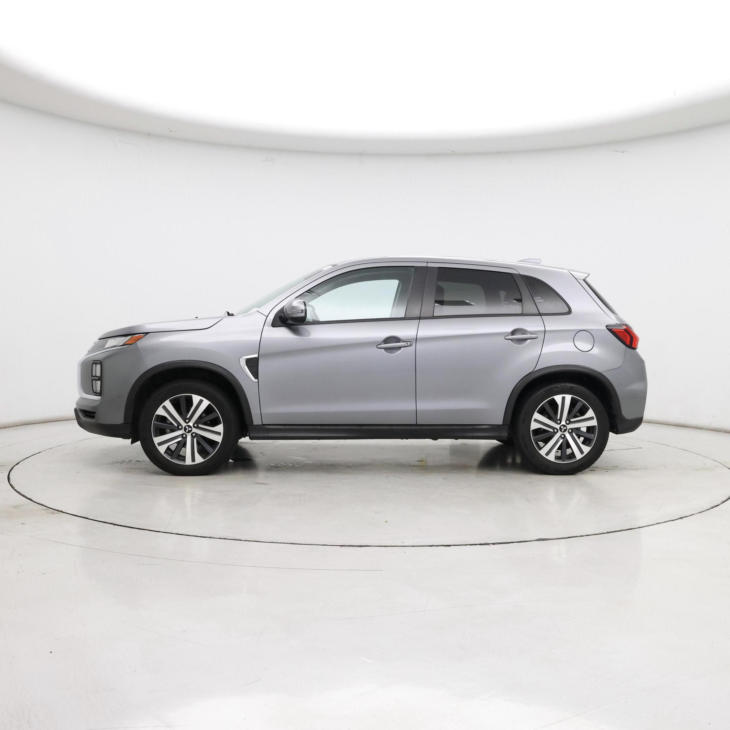 Thumbnail: 2022 Mitsubishi Outlander Sport - 3