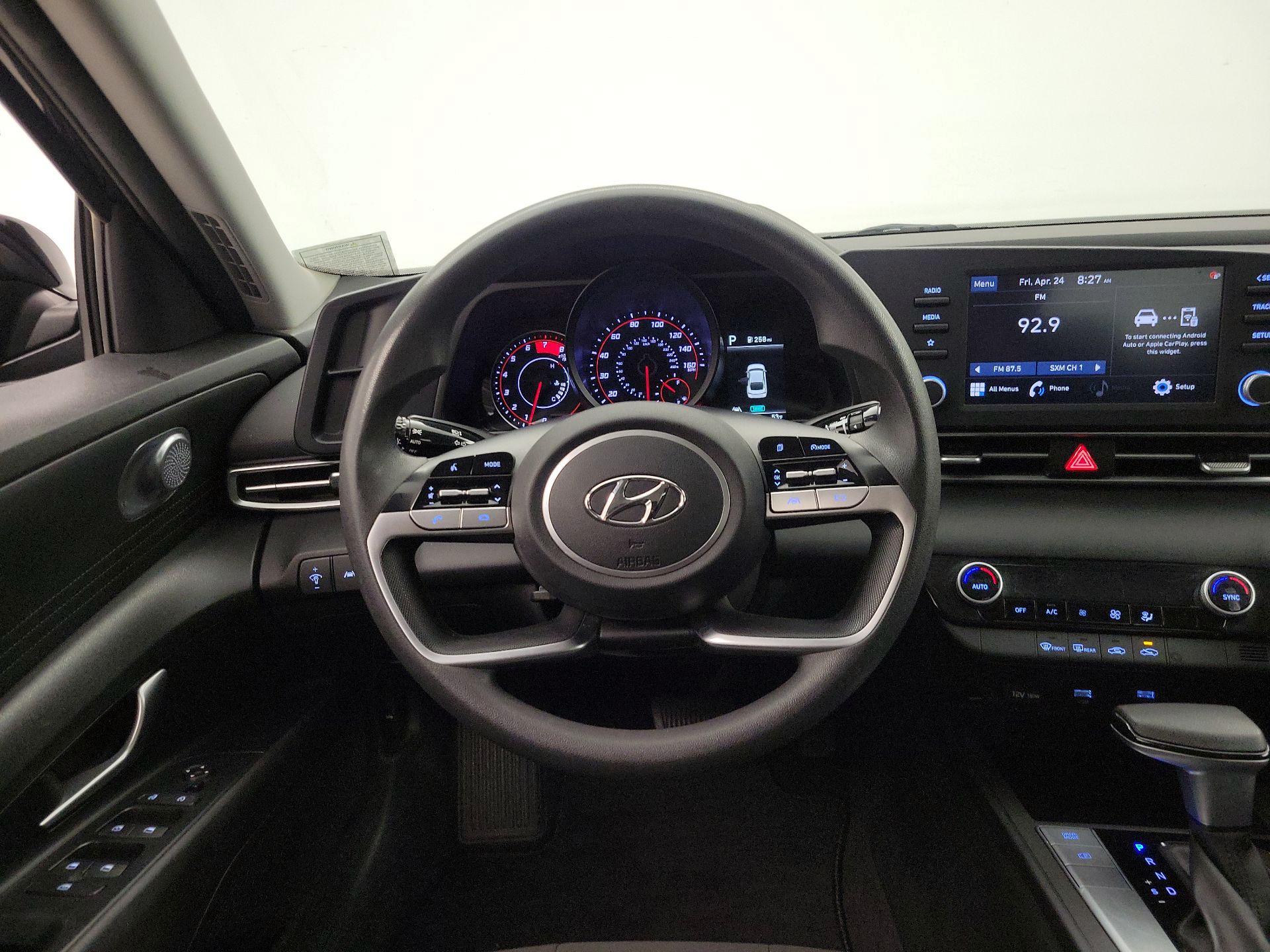 Thumbnail: 2021 Hyundai Elantra - 10