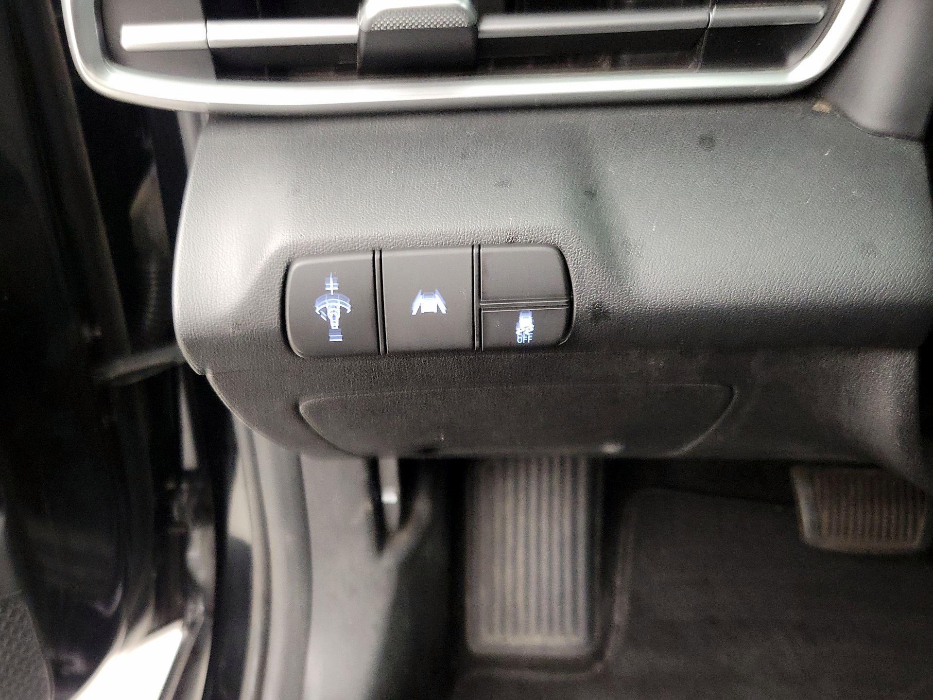 Thumbnail: 2021 Hyundai Elantra - 13