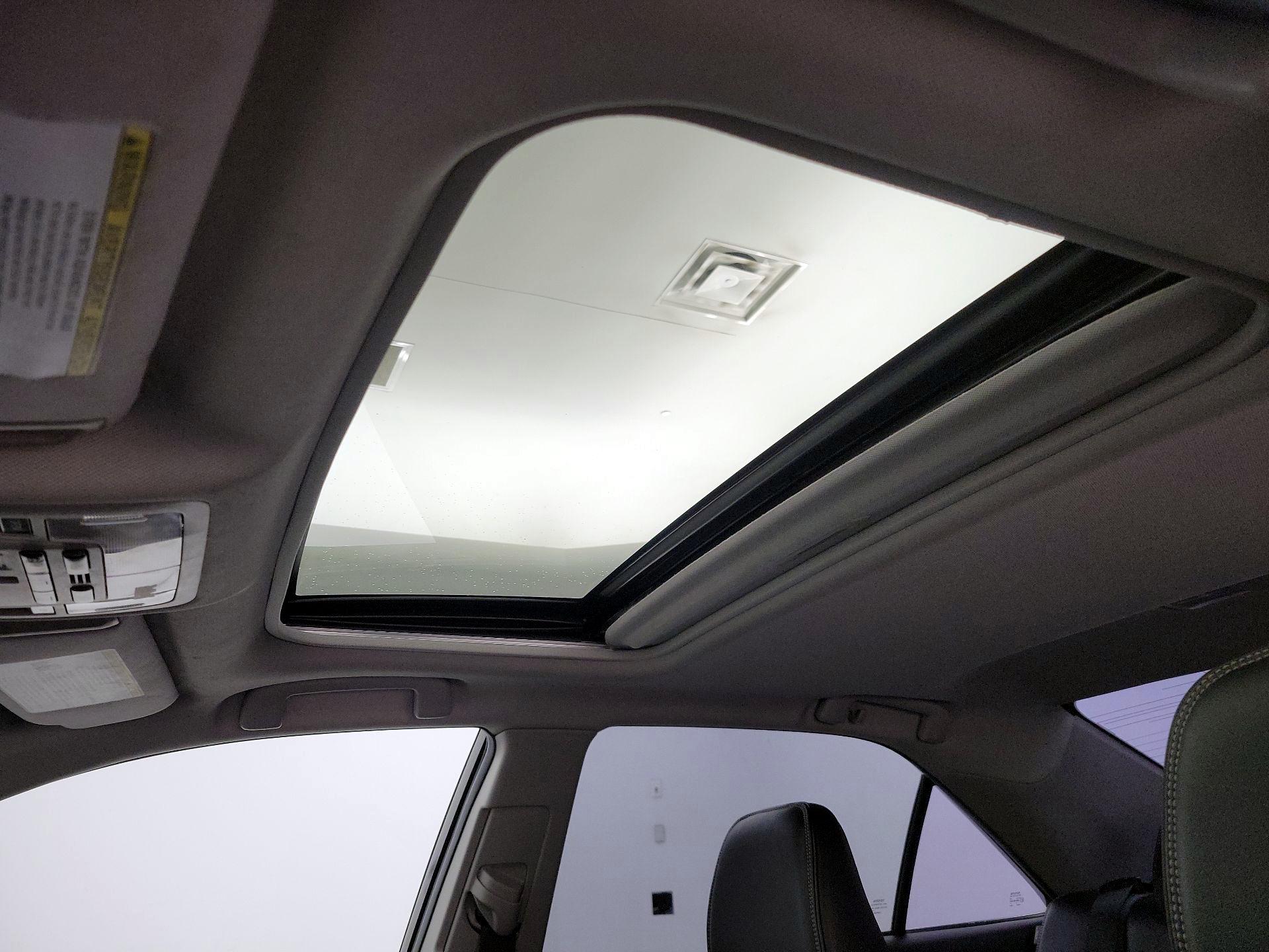 Thumbnail: 2015 Toyota Camry - 20