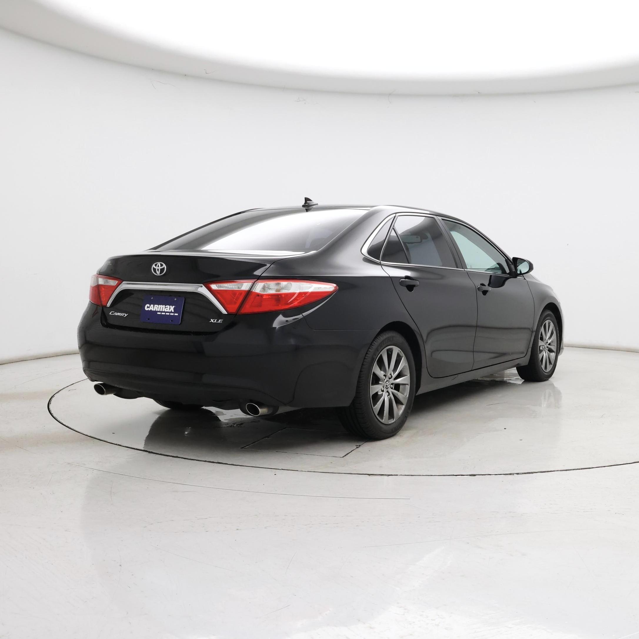 Thumbnail: 2015 Toyota Camry - 8
