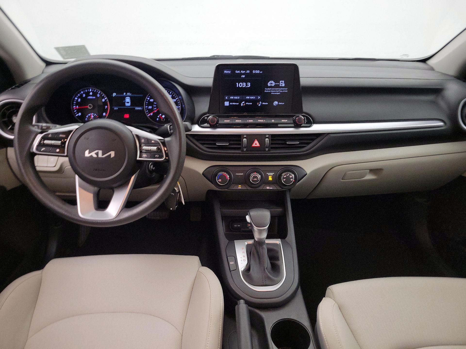 Thumbnail: 2023 Kia Forte - 9