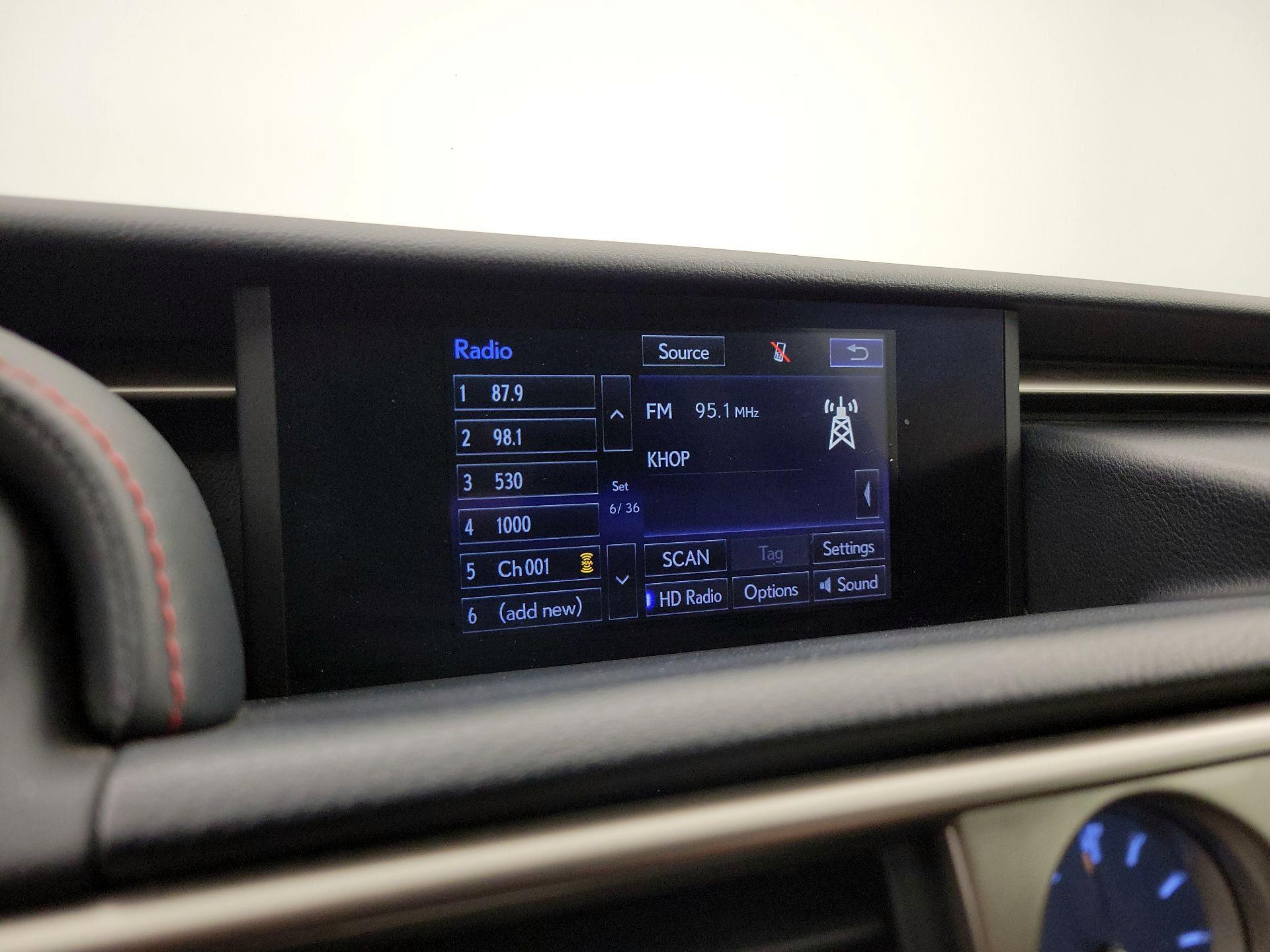 Thumbnail: 2015 Lexus IS - 16