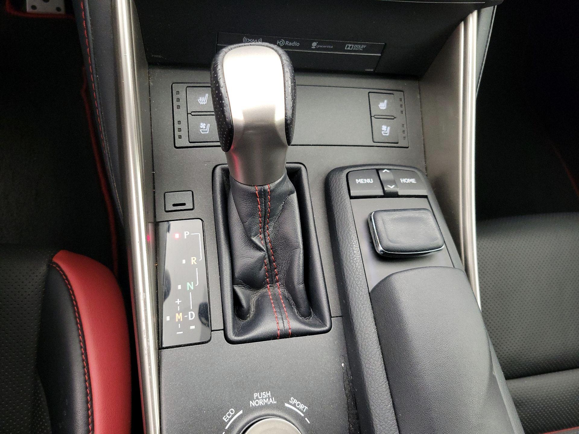 Thumbnail: 2015 Lexus IS - 18