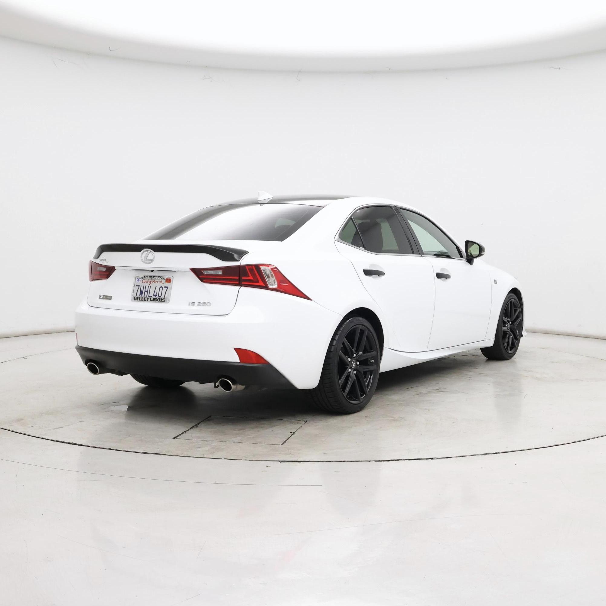 Thumbnail: 2015 Lexus IS - 8