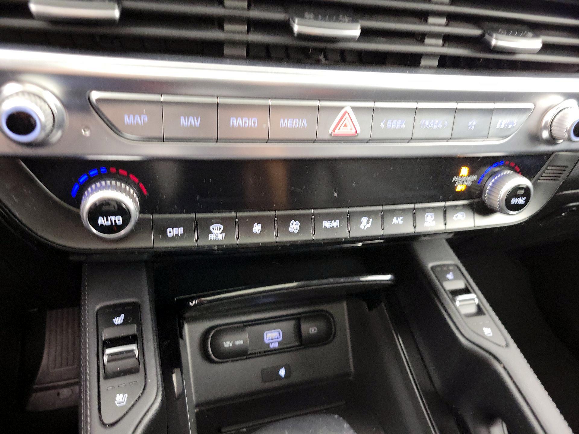 Thumbnail: 2020 Kia Telluride - 17
