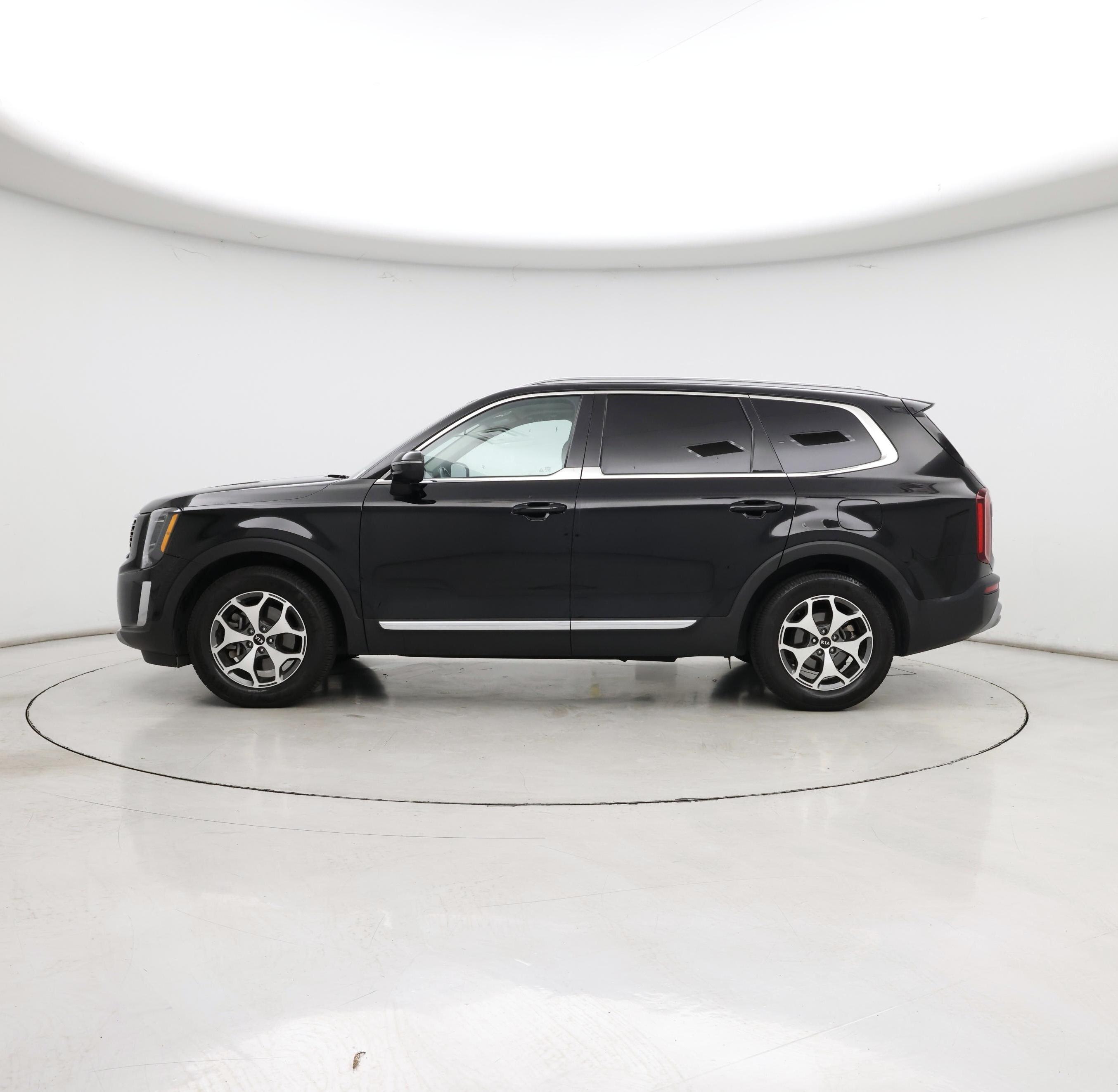 Thumbnail: 2020 Kia Telluride - 3