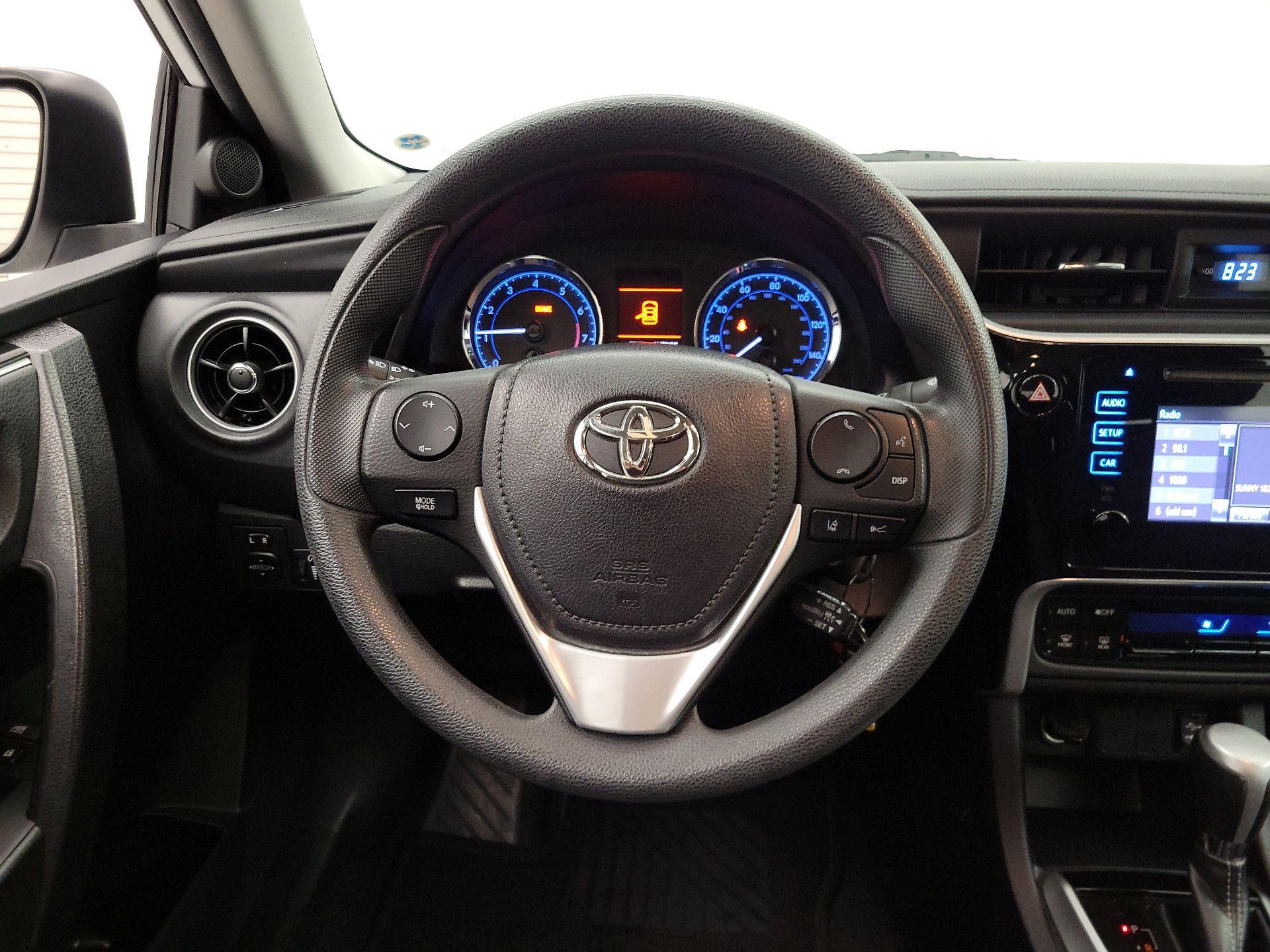 Thumbnail: 2018 Toyota Corolla - 10