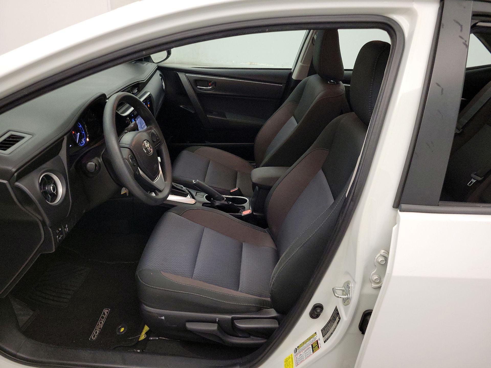 Thumbnail: 2018 Toyota Corolla - 11