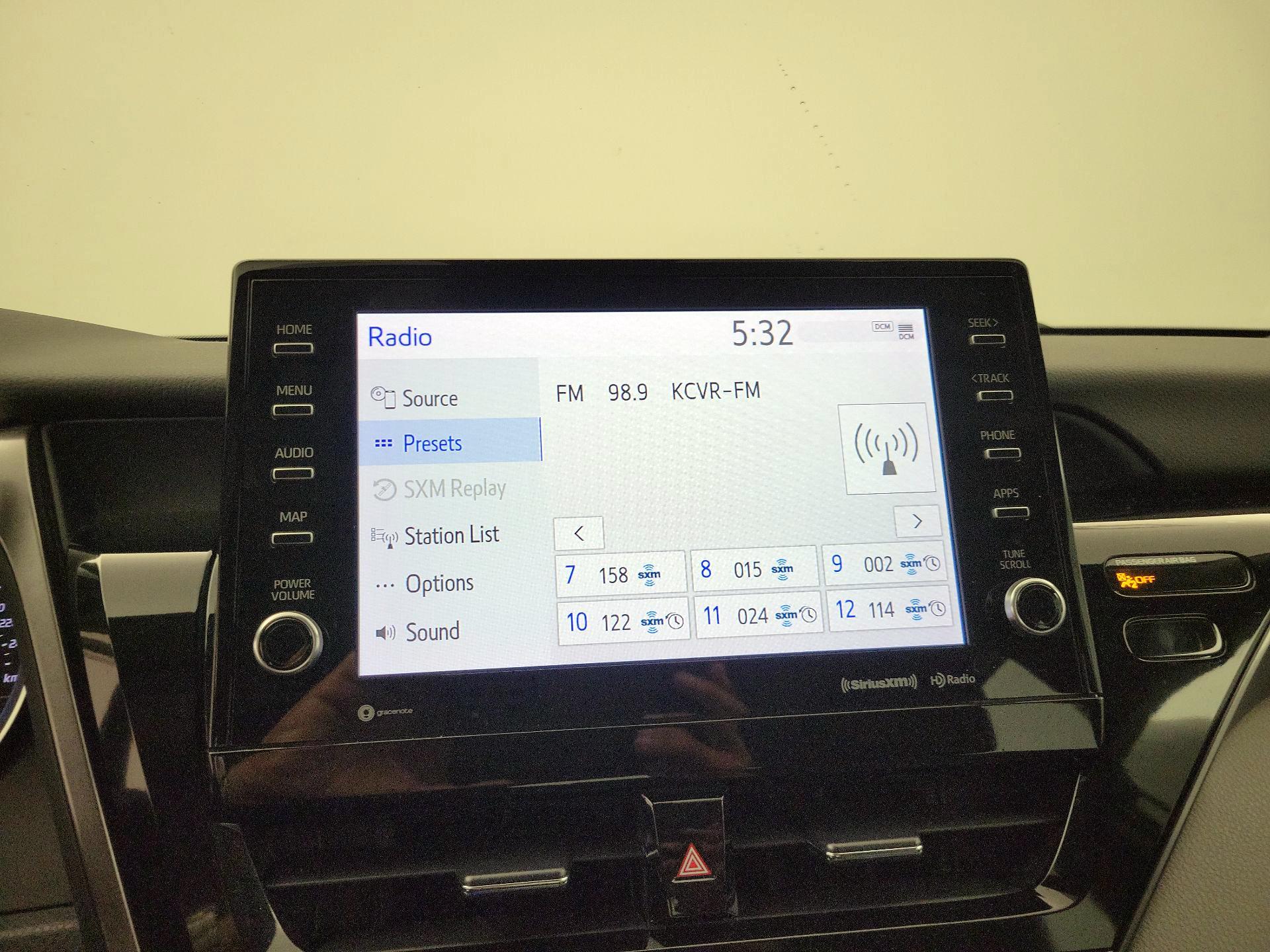 Thumbnail: 2022 Toyota Camry - 15