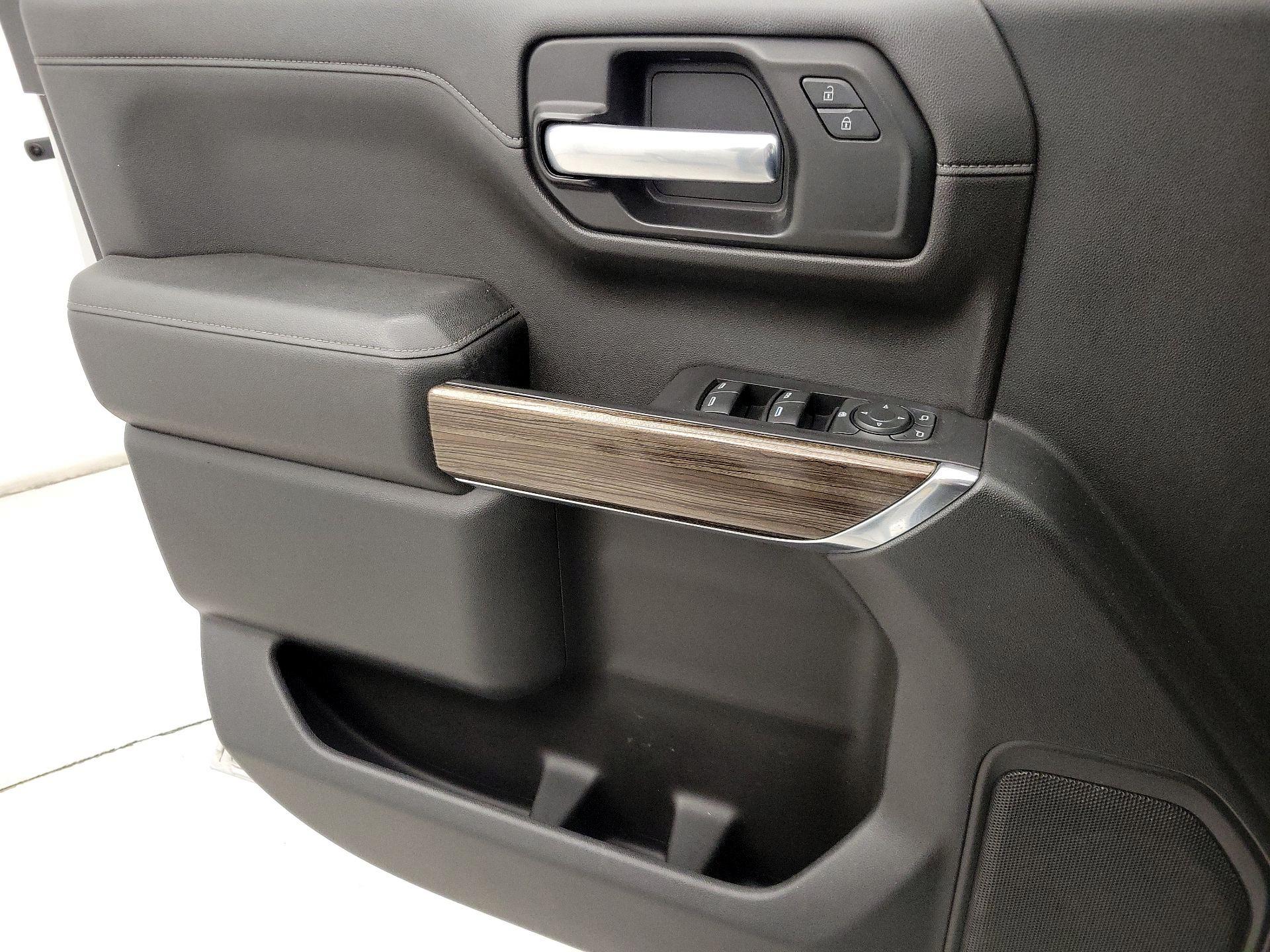 Thumbnail: 2020 Chevrolet Silverado 1500 - 12