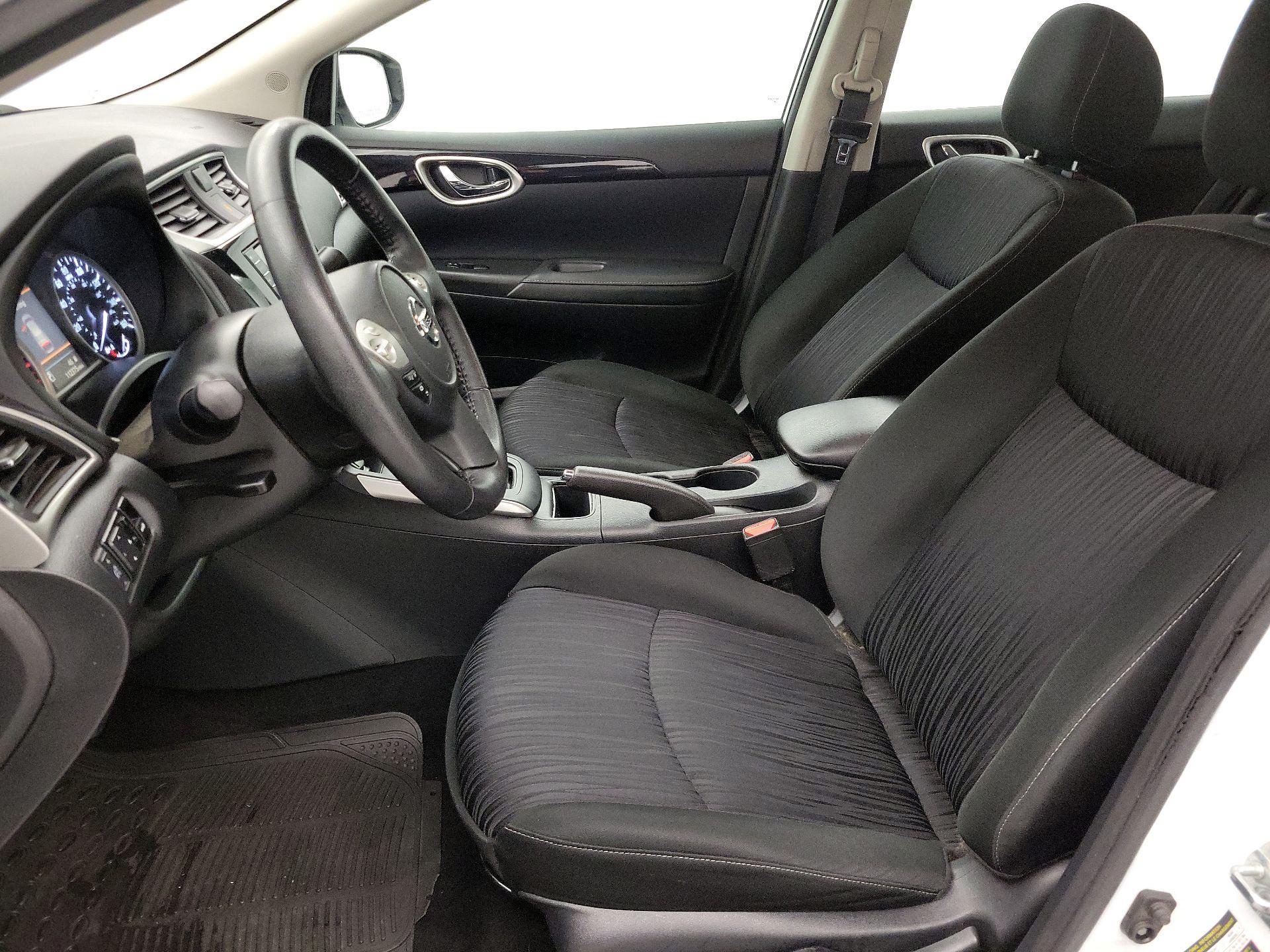 Thumbnail: 2019 Nissan Sentra - 11