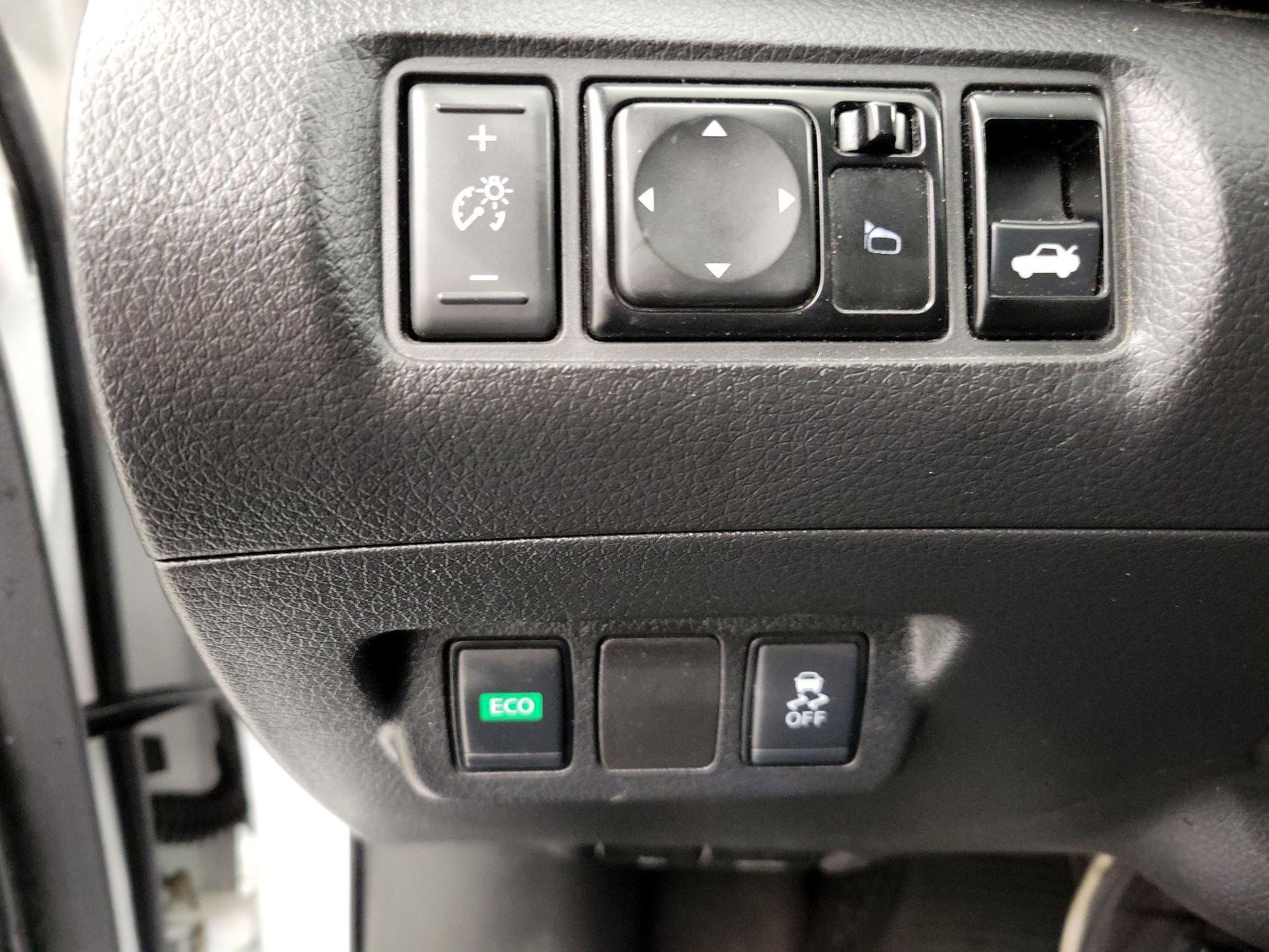 Thumbnail: 2019 Nissan Sentra - 13