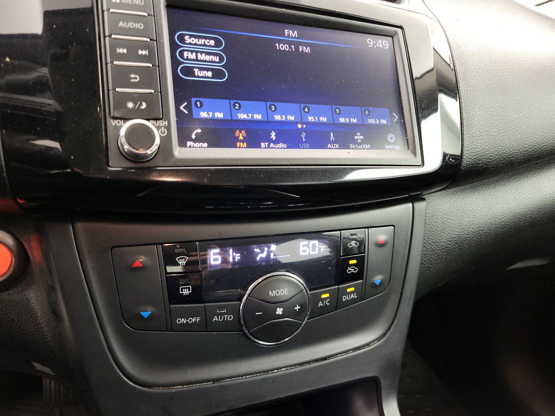 Thumbnail: 2019 Nissan Sentra - 16