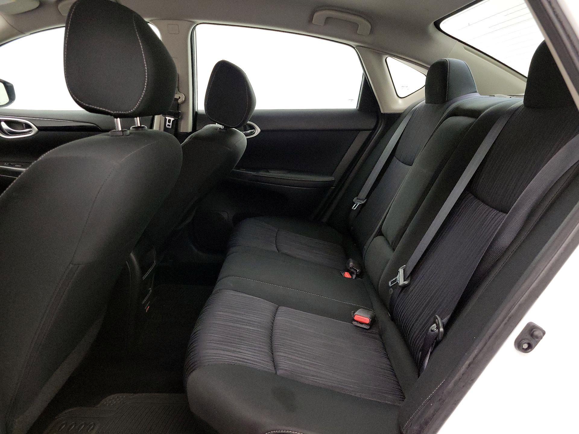 Thumbnail: 2019 Nissan Sentra - 19