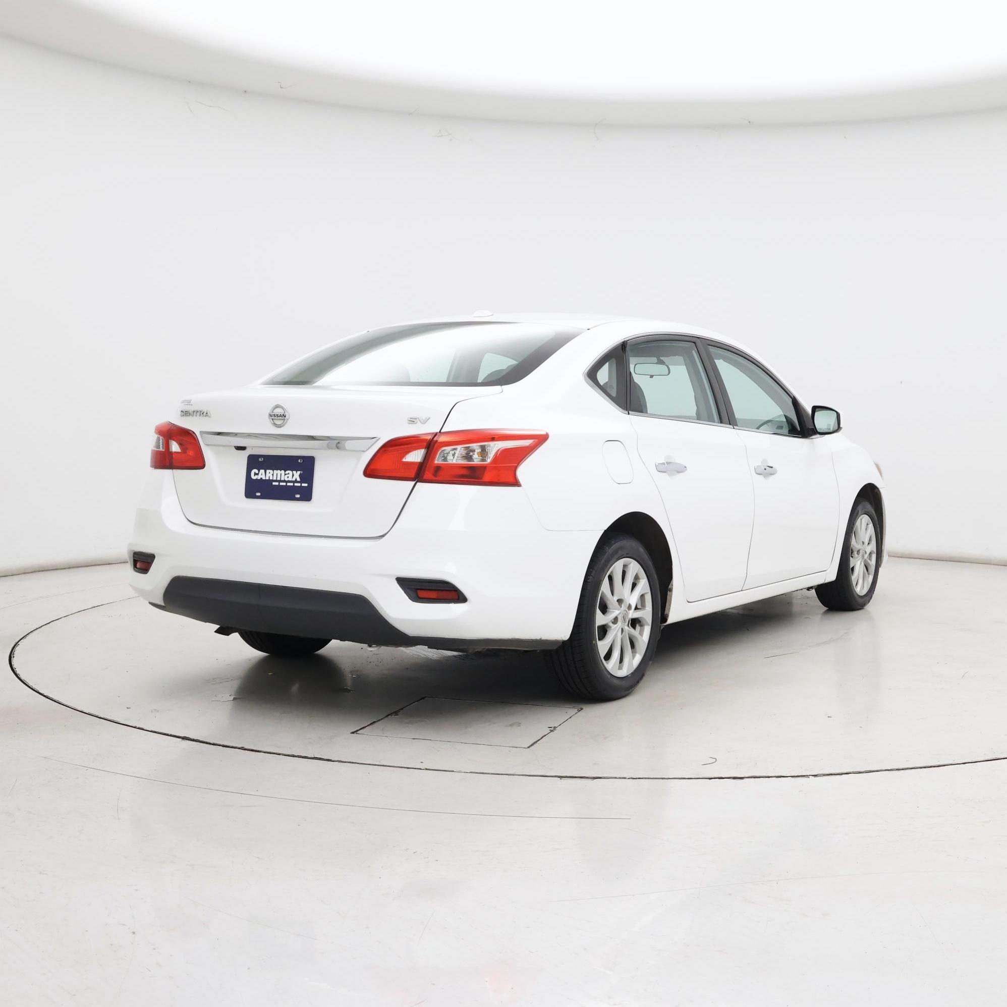 Thumbnail: 2019 Nissan Sentra - 8